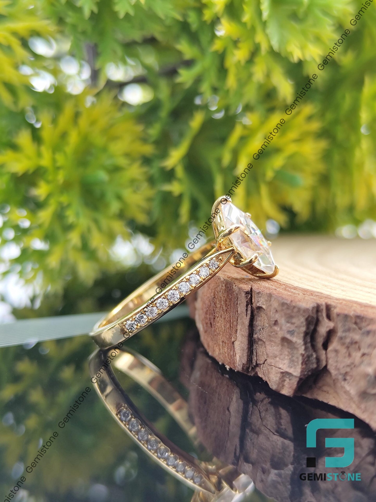 Marquise-Engagement-Ring
