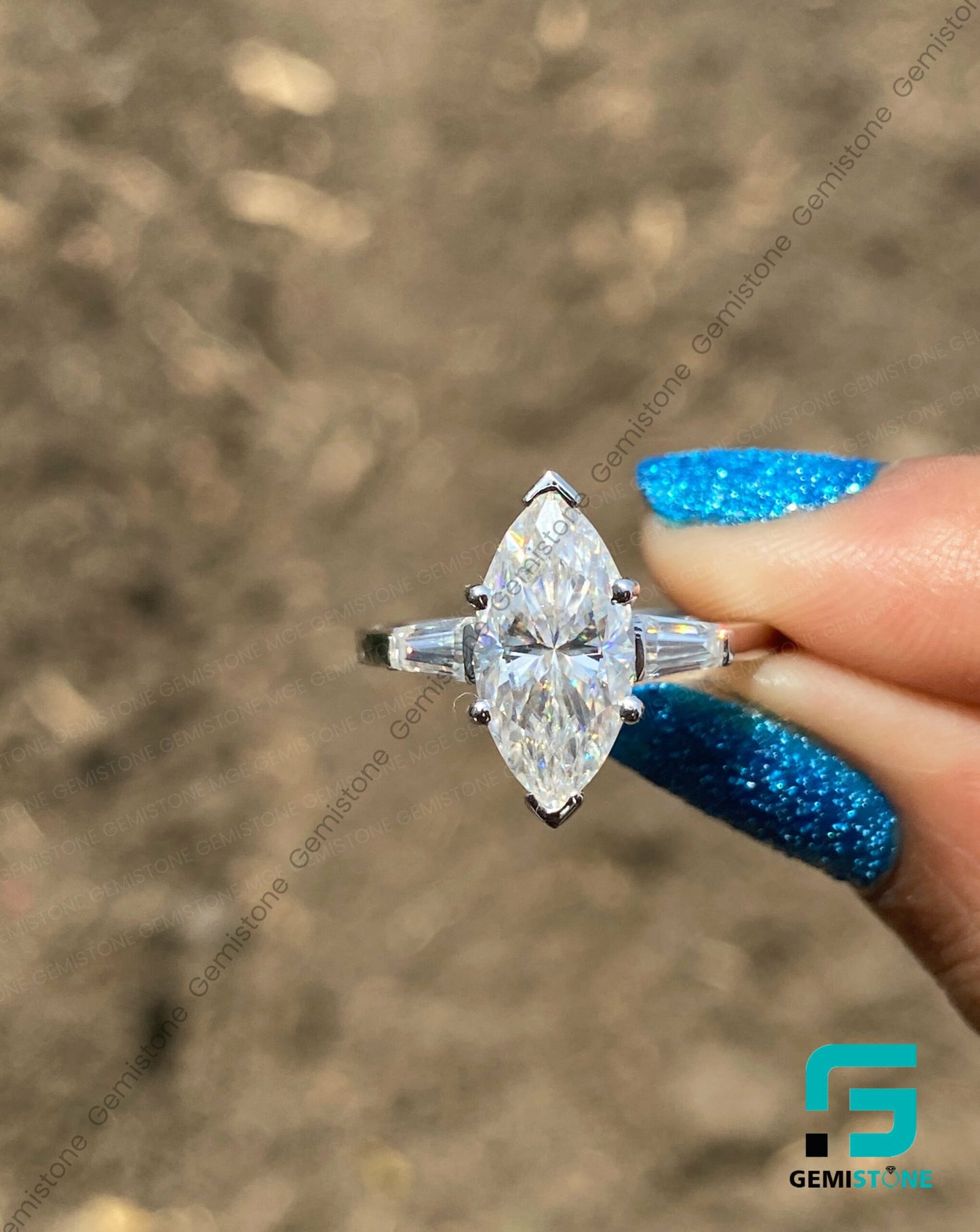 Marqusie-Baguette-Ring