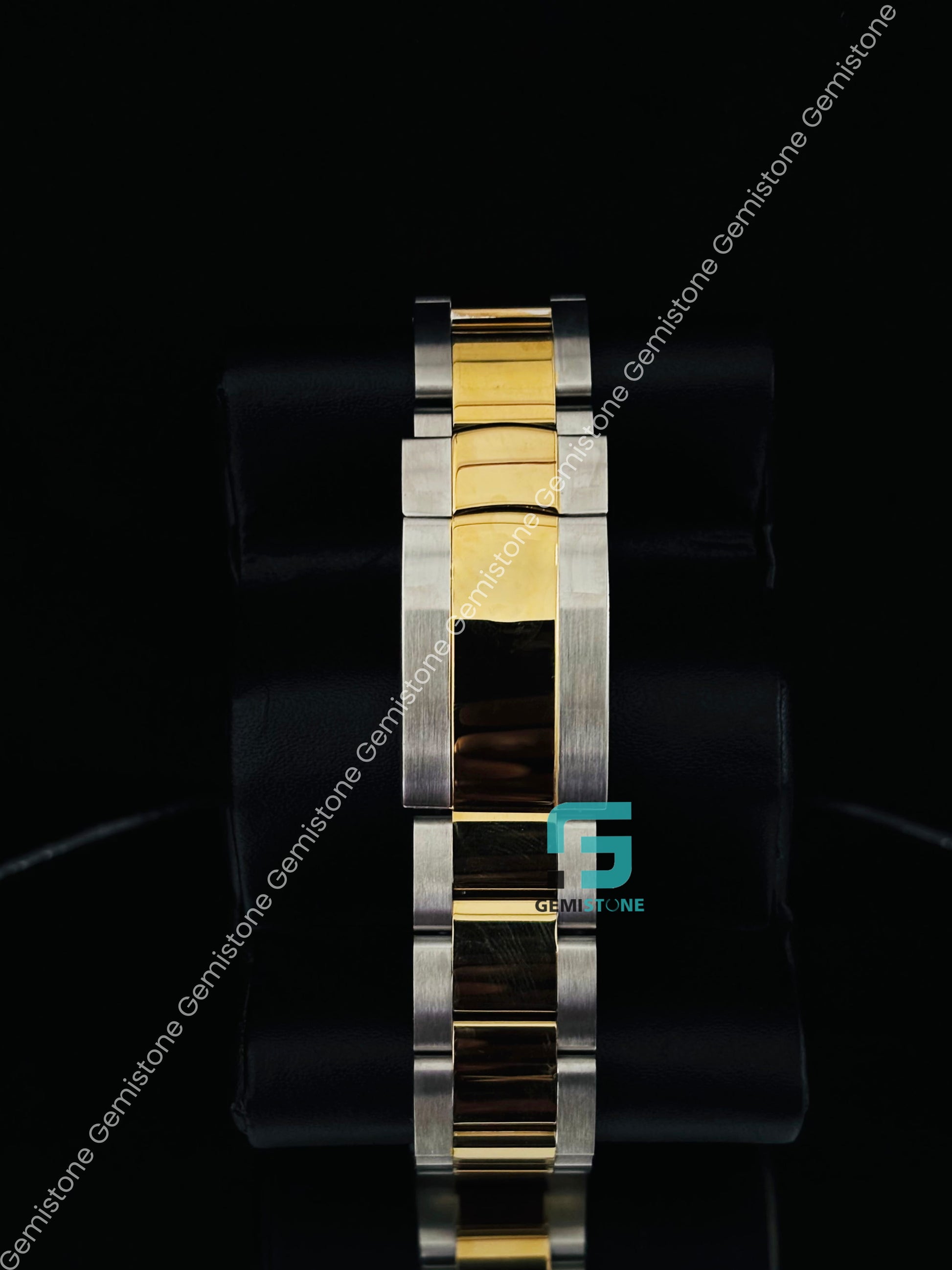 Men Wimbledon Dial Moissanite Bezel Dial Watch
