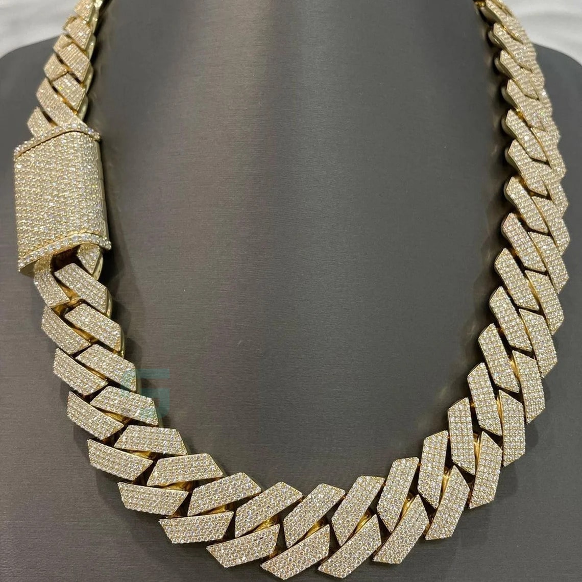 Mens-Cuban-Link-Chain 3