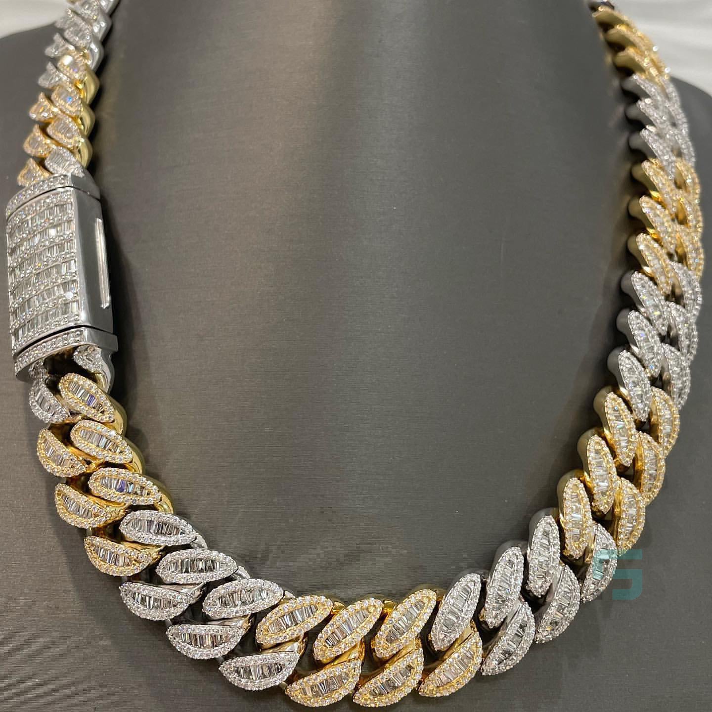 Mens-Diamond-Necklace