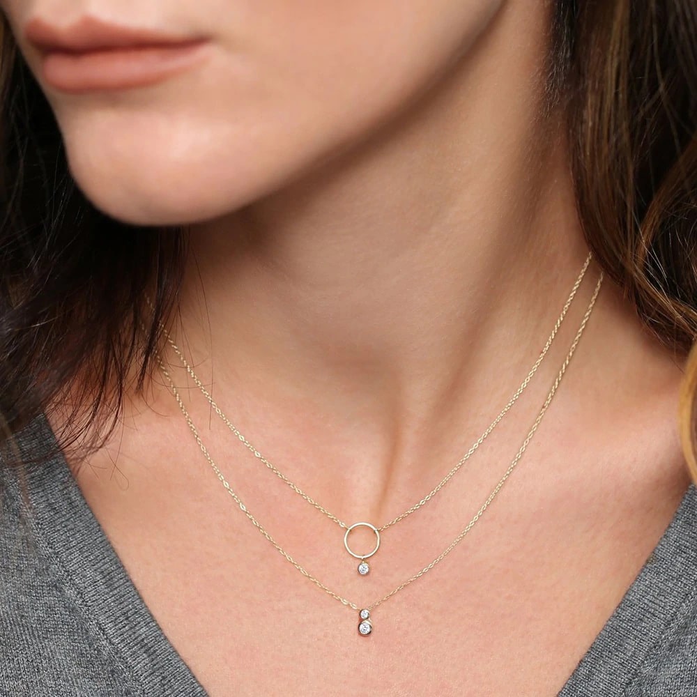 Minimalist-Enternity-Diamond-Necklace-with-face