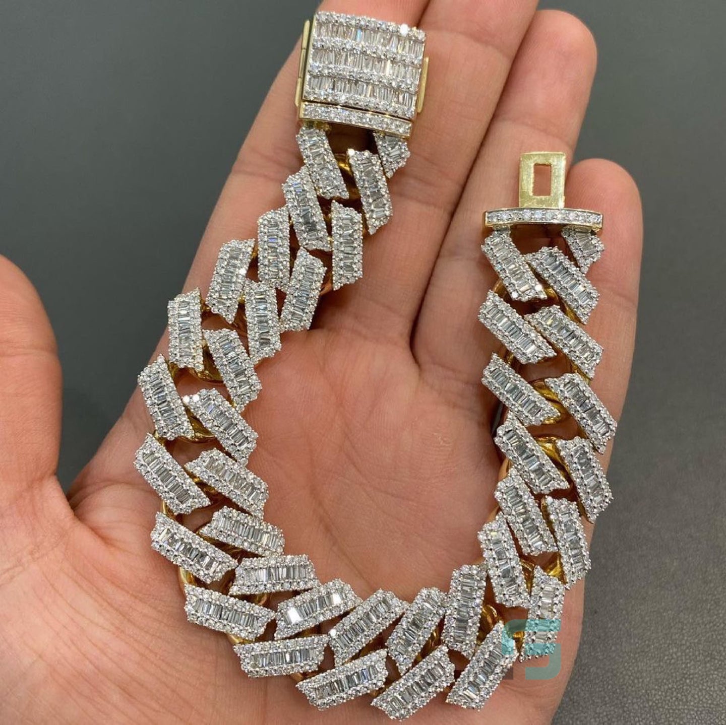Moissanite-Baguette-Cuban-Bracelet