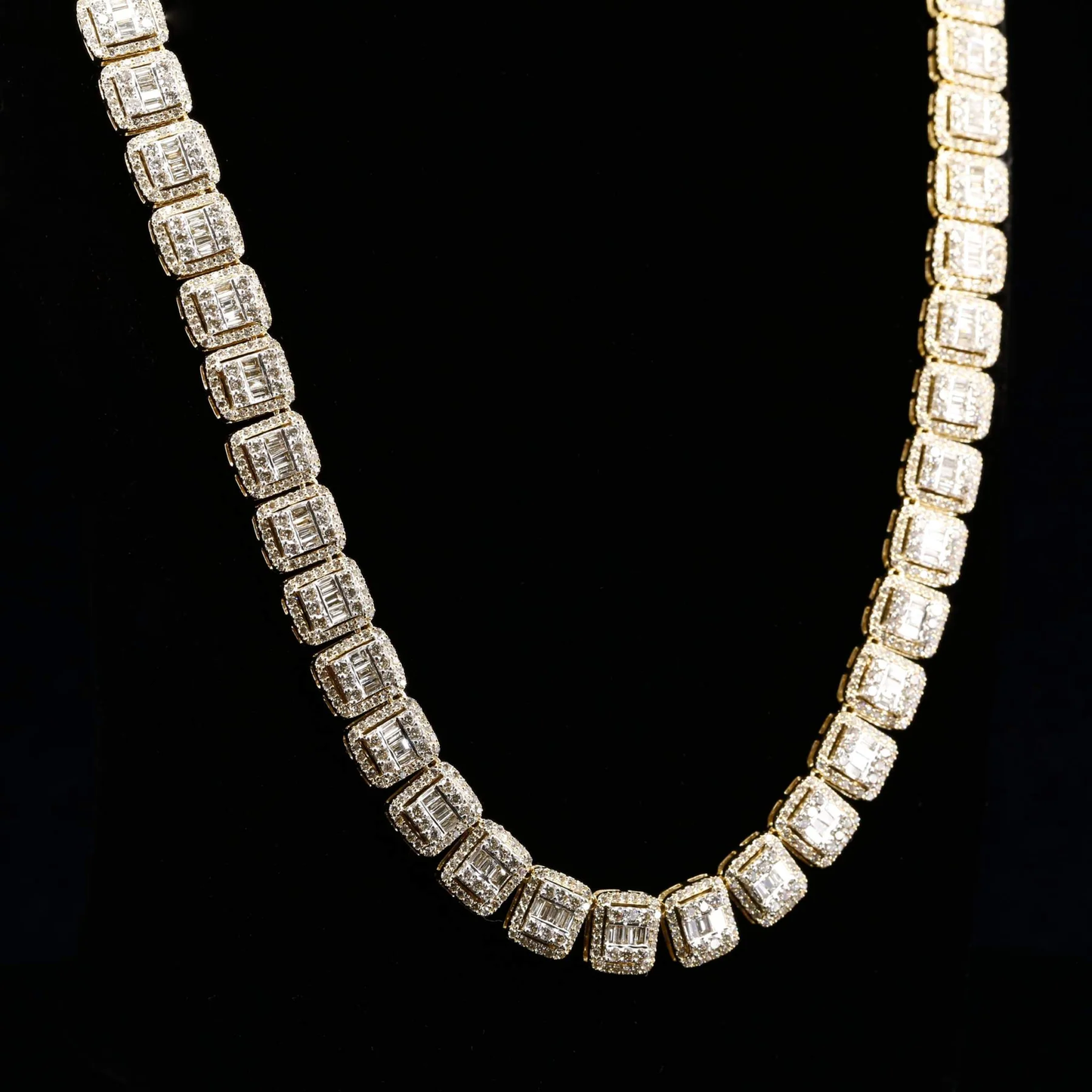 Moissanite-Diamond-Embellished-Hip-Hop-Style-Cuban-Link-Chain