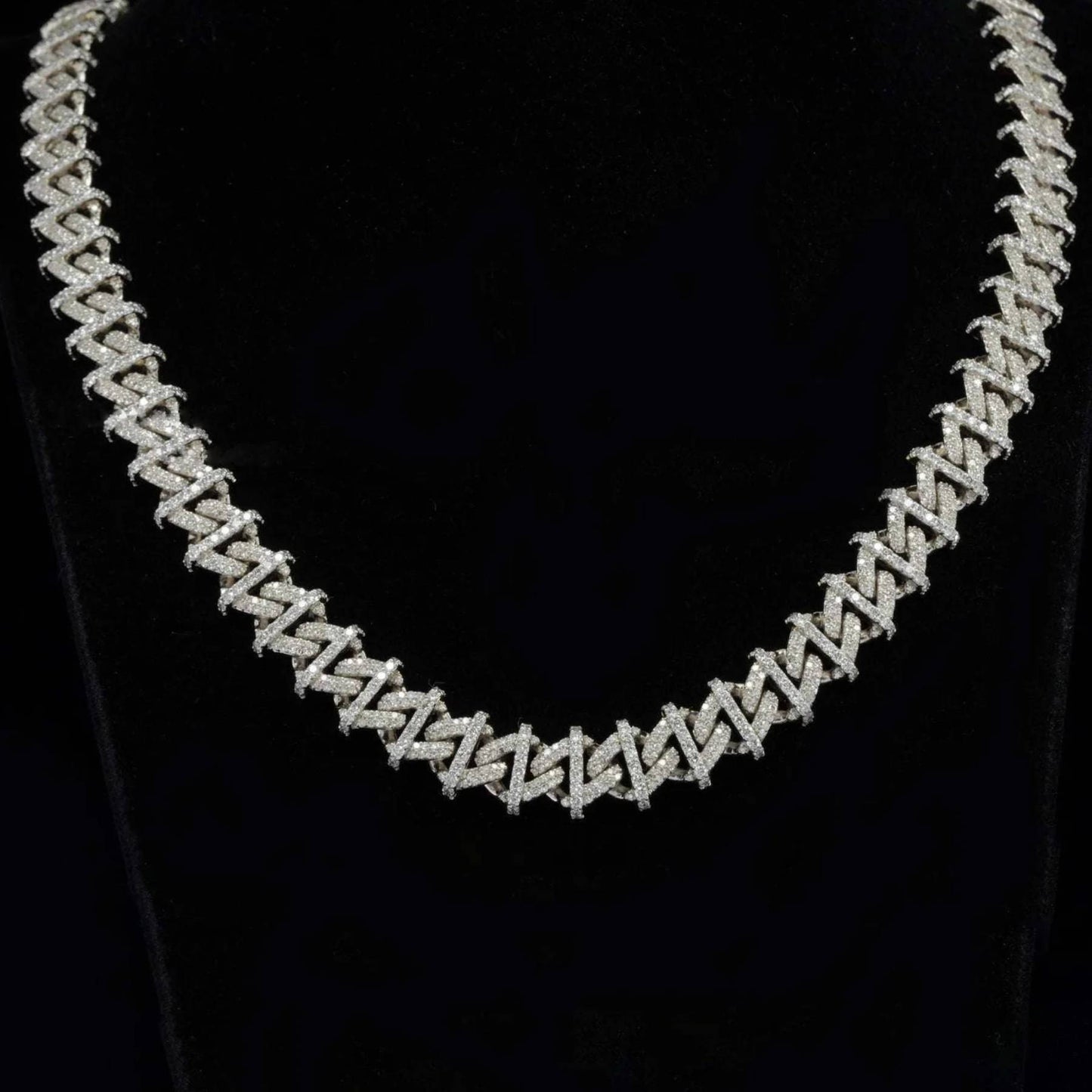 Moissanite-Diamond-Link-Chain-1