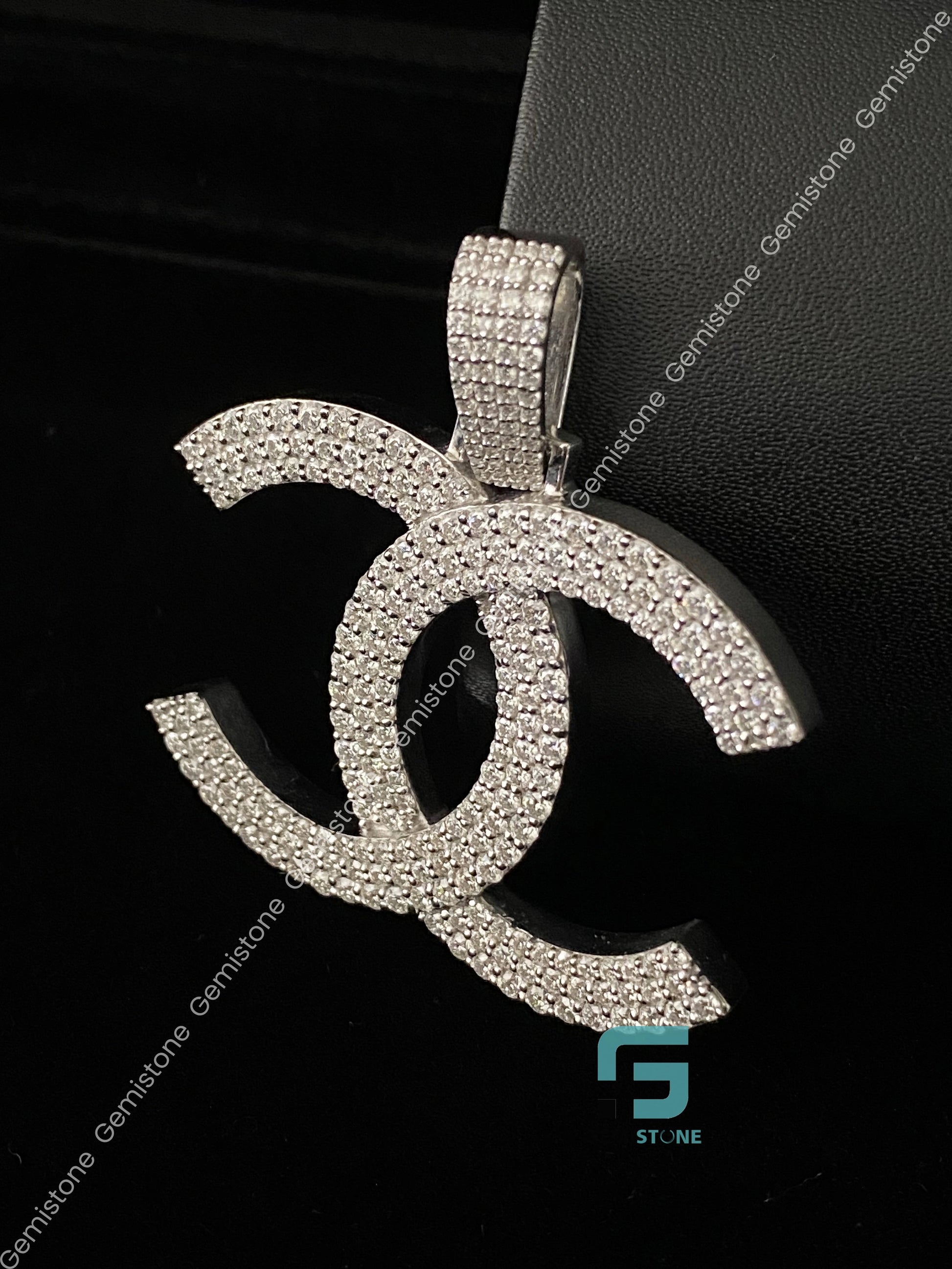 Moissanite Fully Studded Gucci Pendant
