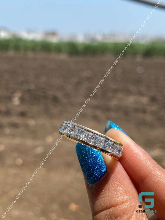 Moissanite_Stacklebl_band_For_Women