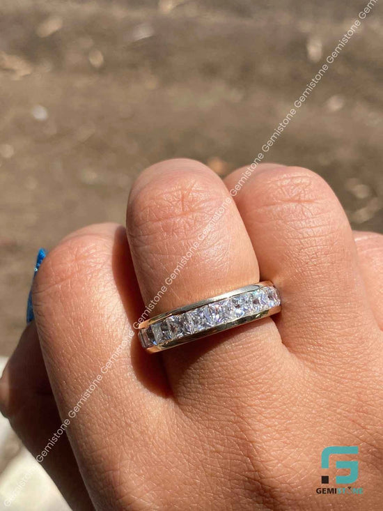 Moissanite_Wedding_Stack_band