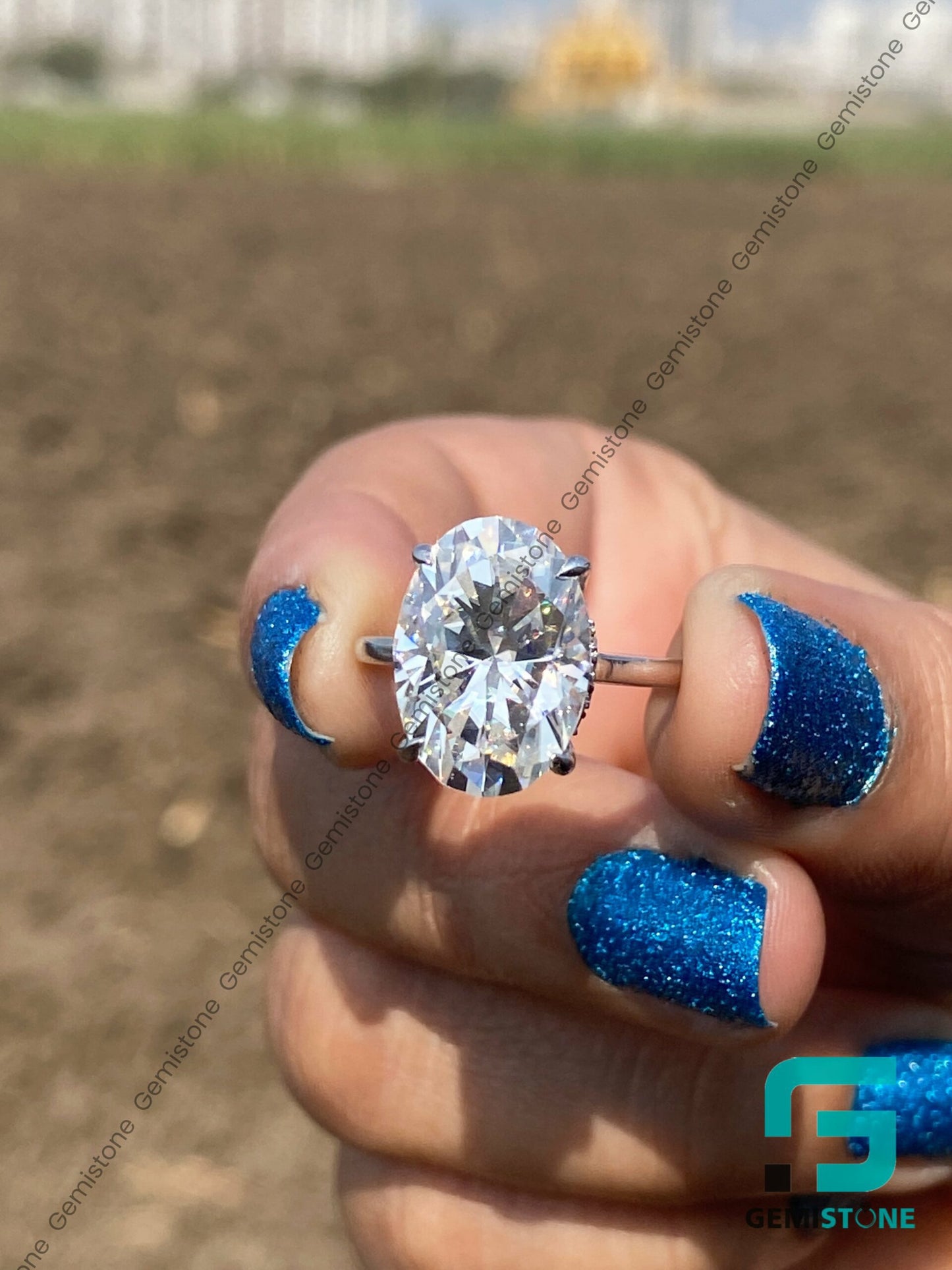 8CT Oval Cut Moissanite Hidden Halo Hailey Bieber Engagement Ring
