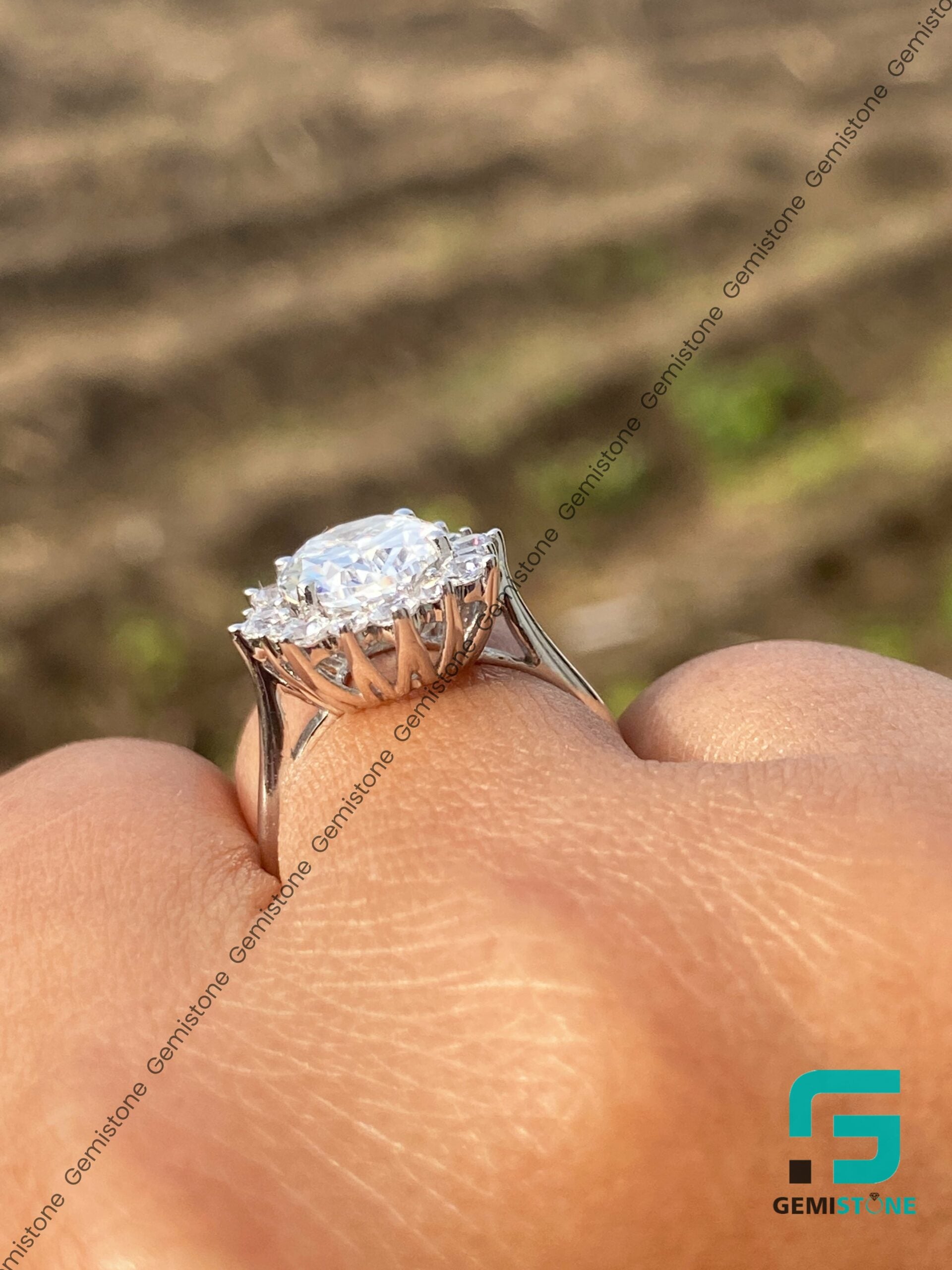 Oval-Cut-Ring 3