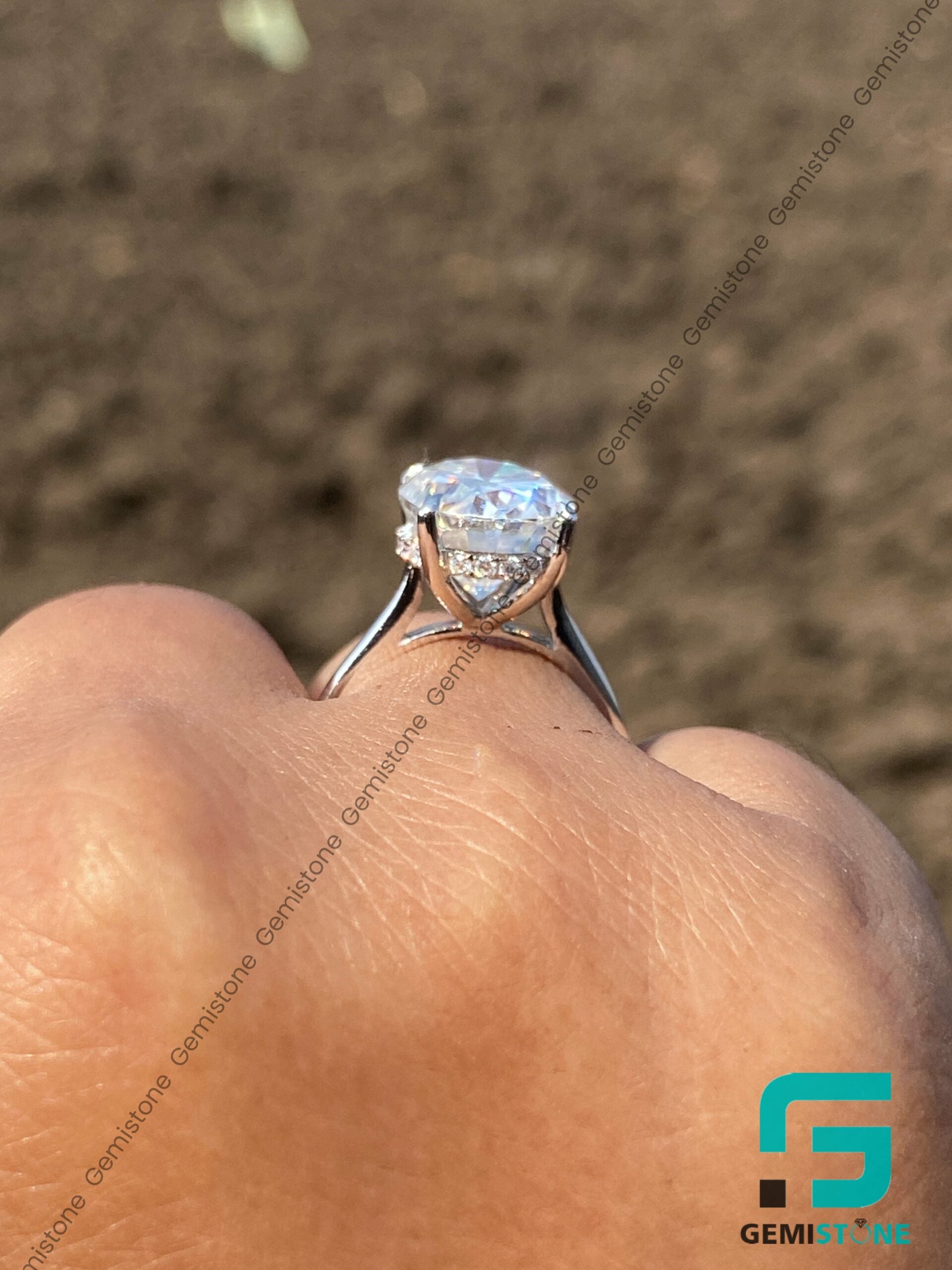 Oval-Wedding-Ring-1-1-