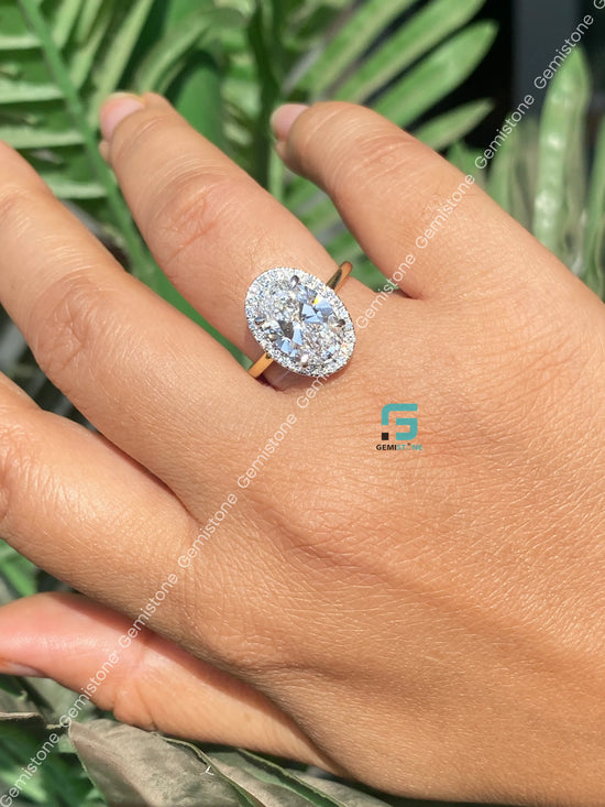 Oval Cut 14K Solid Gold Moissanite Wedding Ring For Women