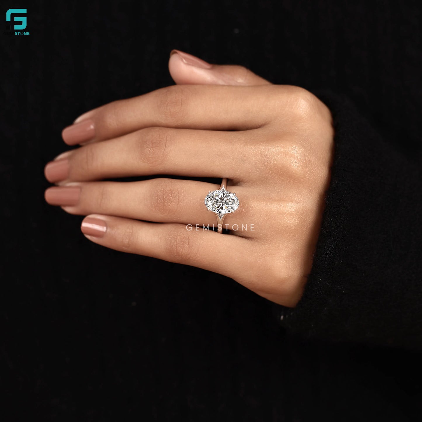 Oval Split Shank Lab Grown Diamond Wedding Ring