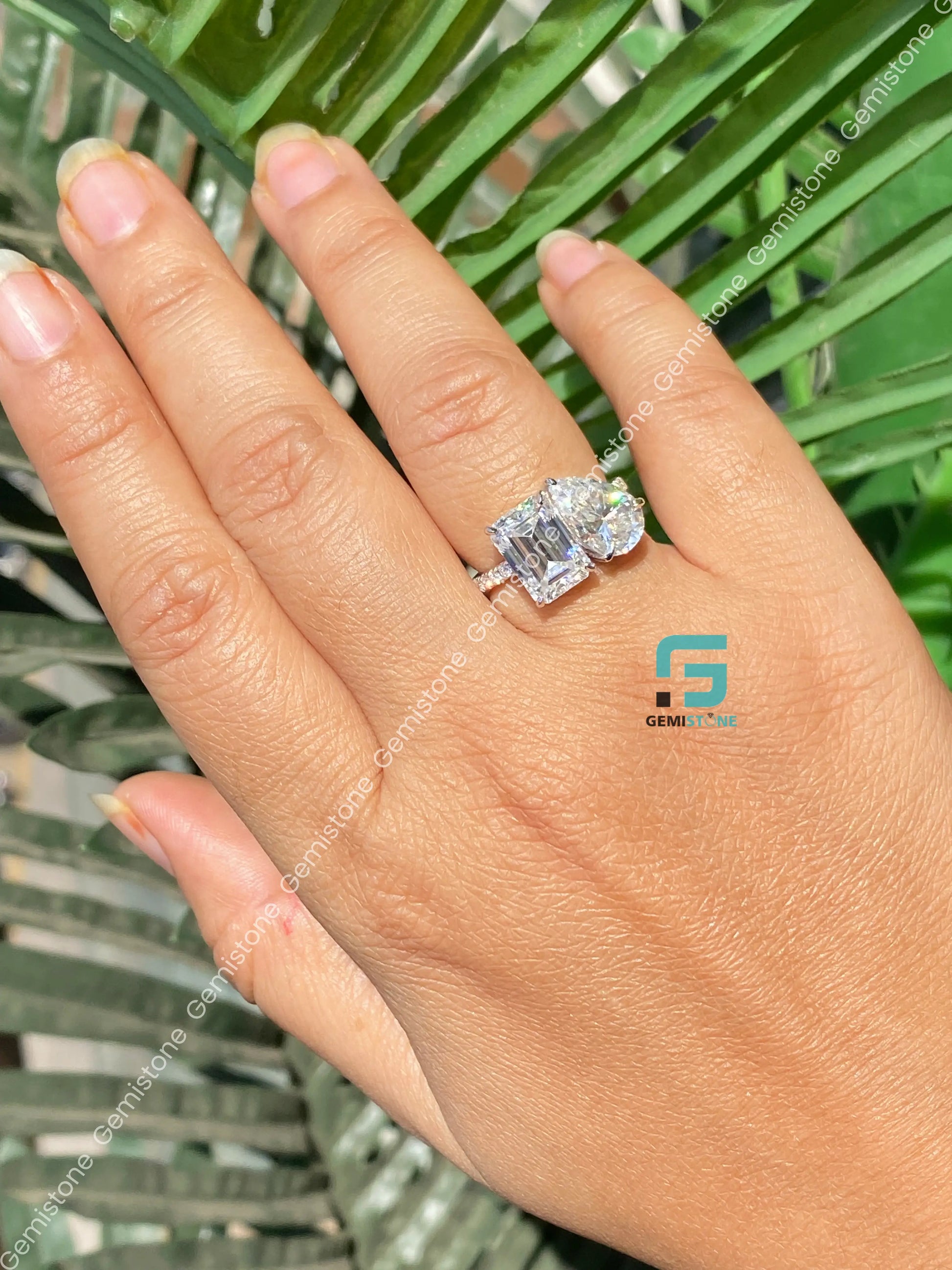 Pear Moissanite Annivasary Ring For Her