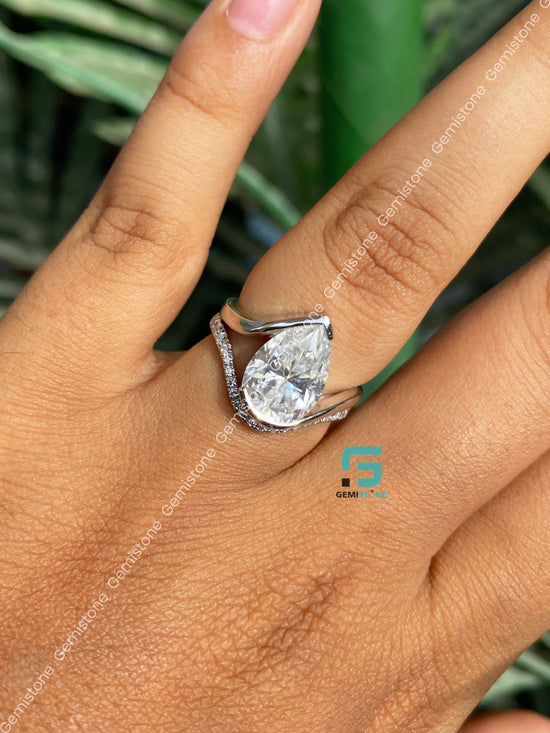 Pear Moissanite Wedding Split Shank Ring For Women