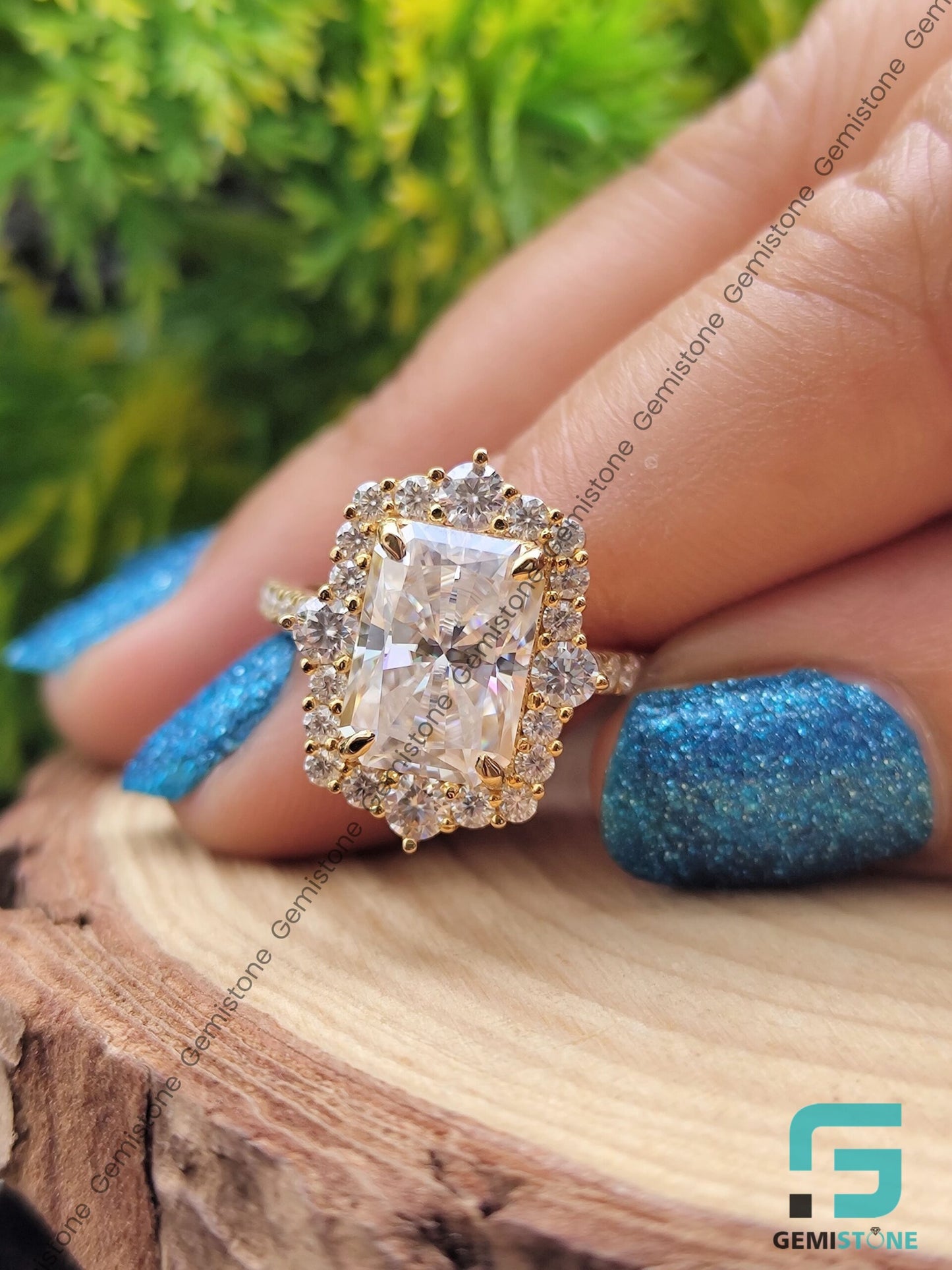 Vintage Style 4CT Radiant Cut Moissanite Halo Engagement Ring