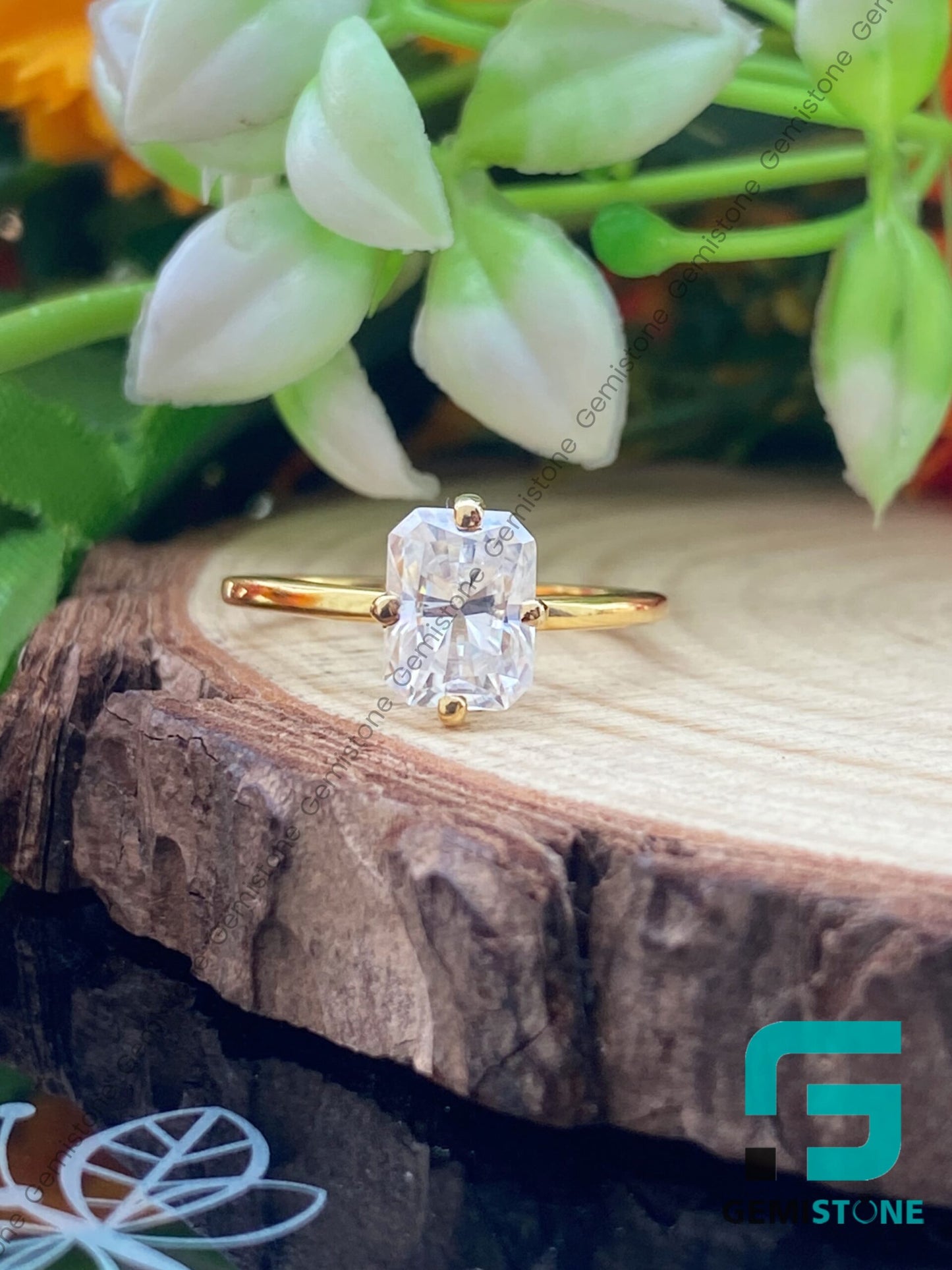 Radiant-Cut-Solitaire-Ring