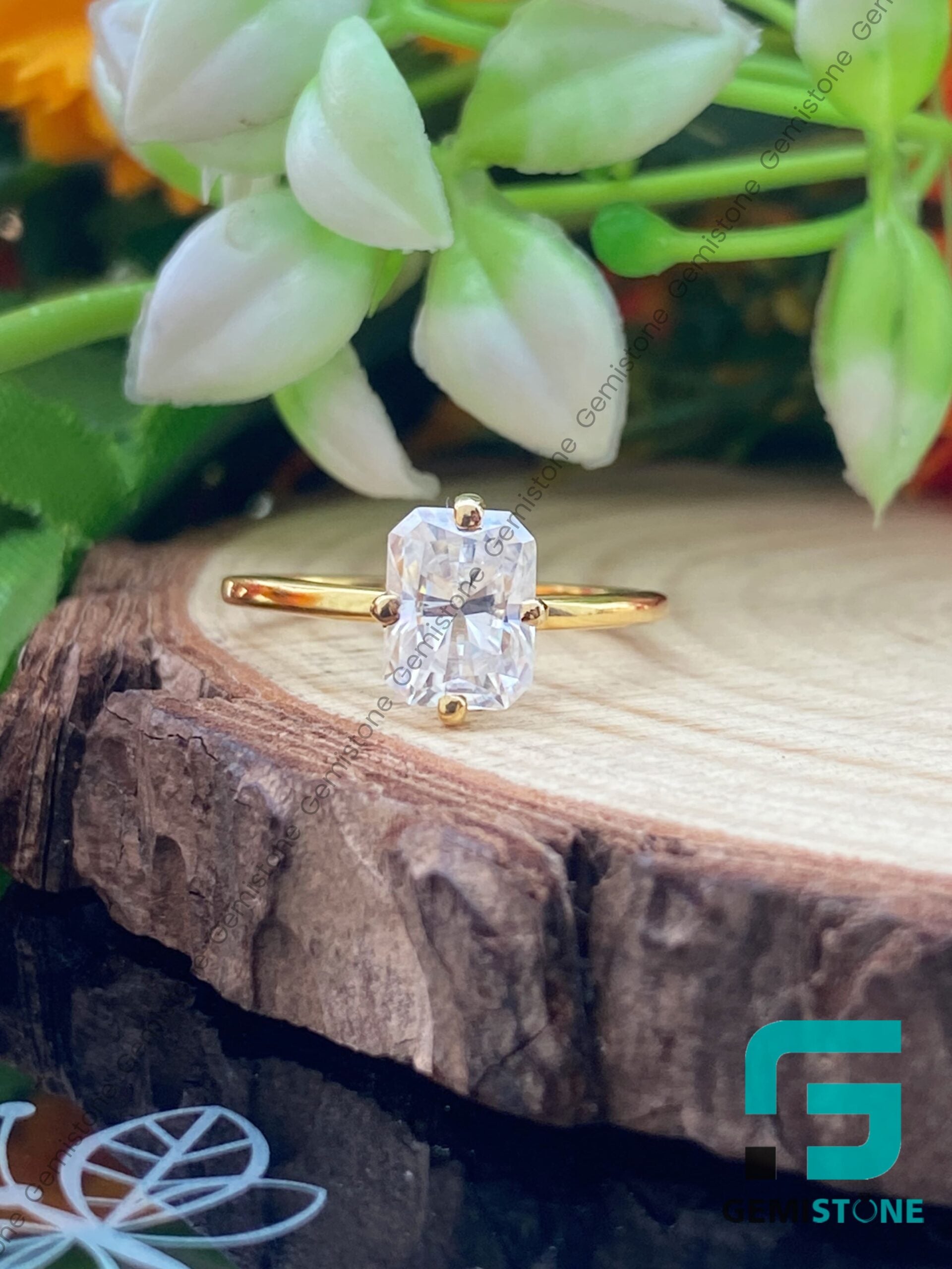 Radiant-Cut-Solitaire-Ring