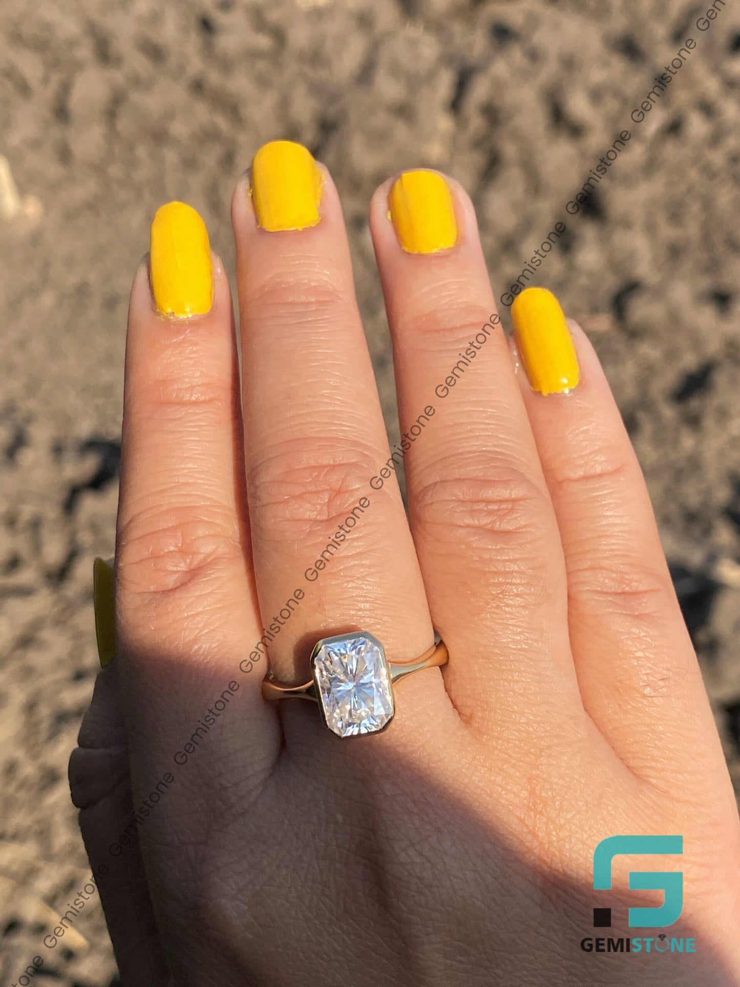 Radiant-Diamond-Ring