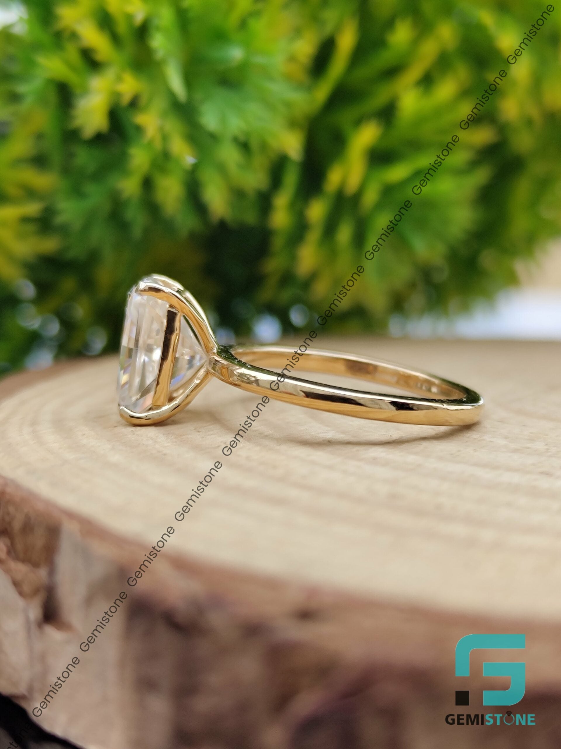 Radiant-Engagement-Ring