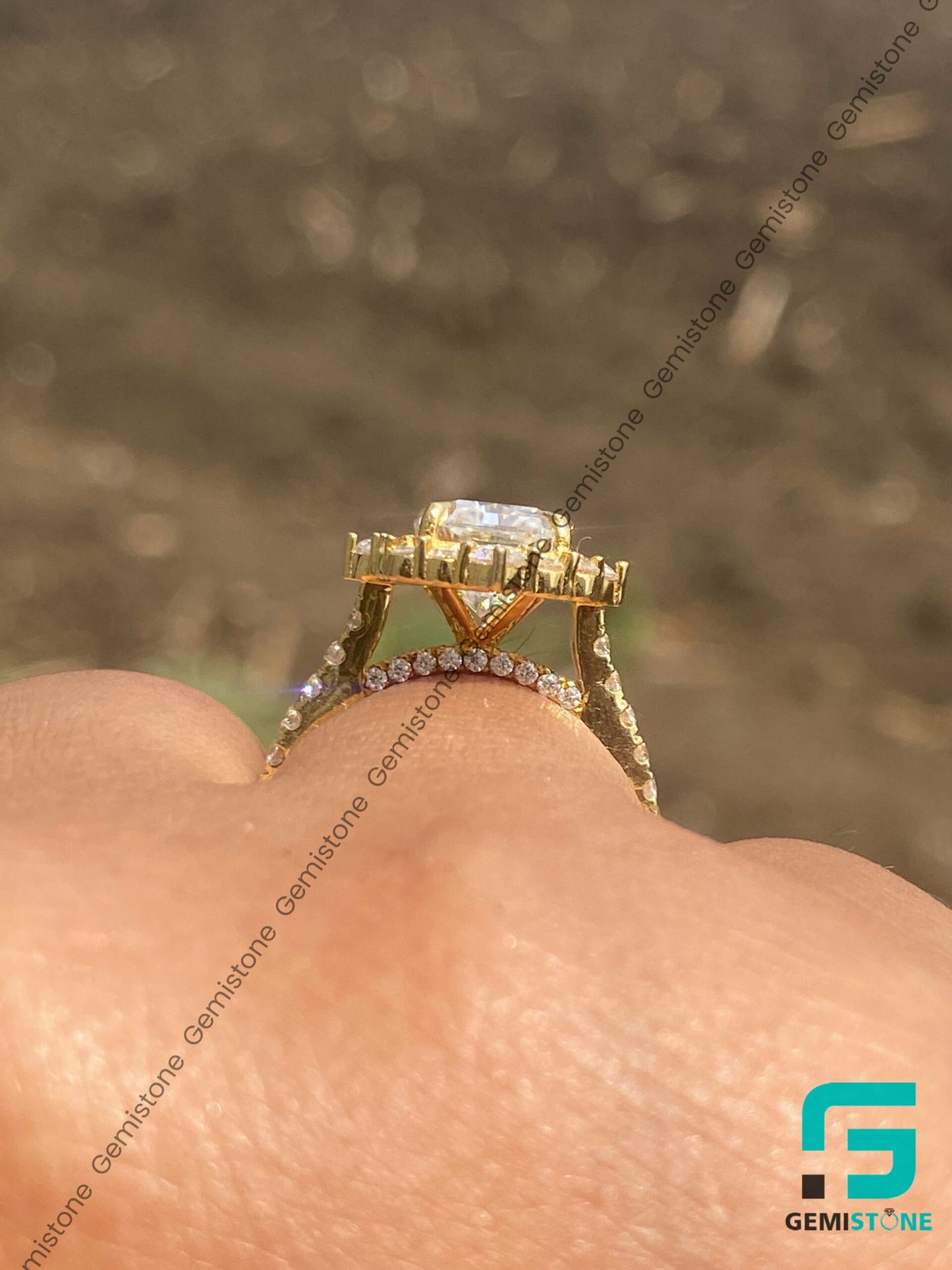 Vintage Style 4CT Radiant Cut Moissanite Halo Engagement Ring