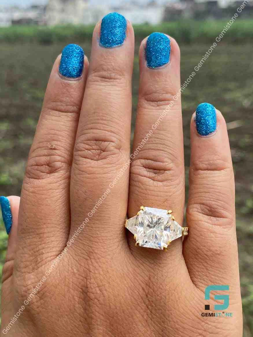 Radiant_Taporized_Three_Stone_Ring