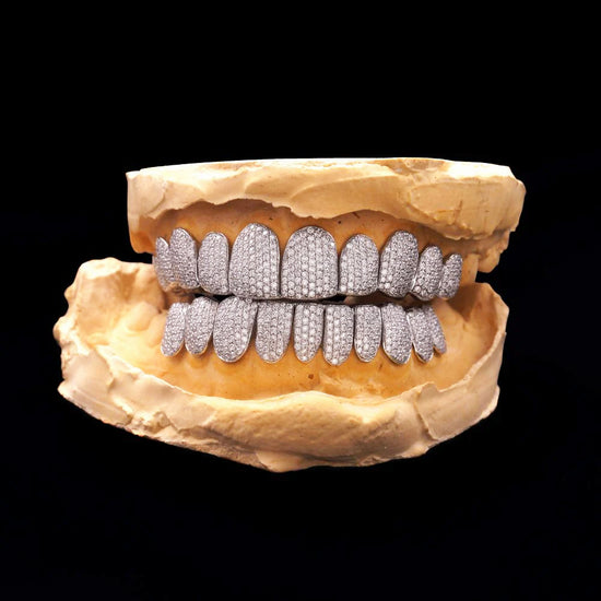 10 On 10 925 Sterling Silver VVS Moissanite Custom Grillz Teeth
