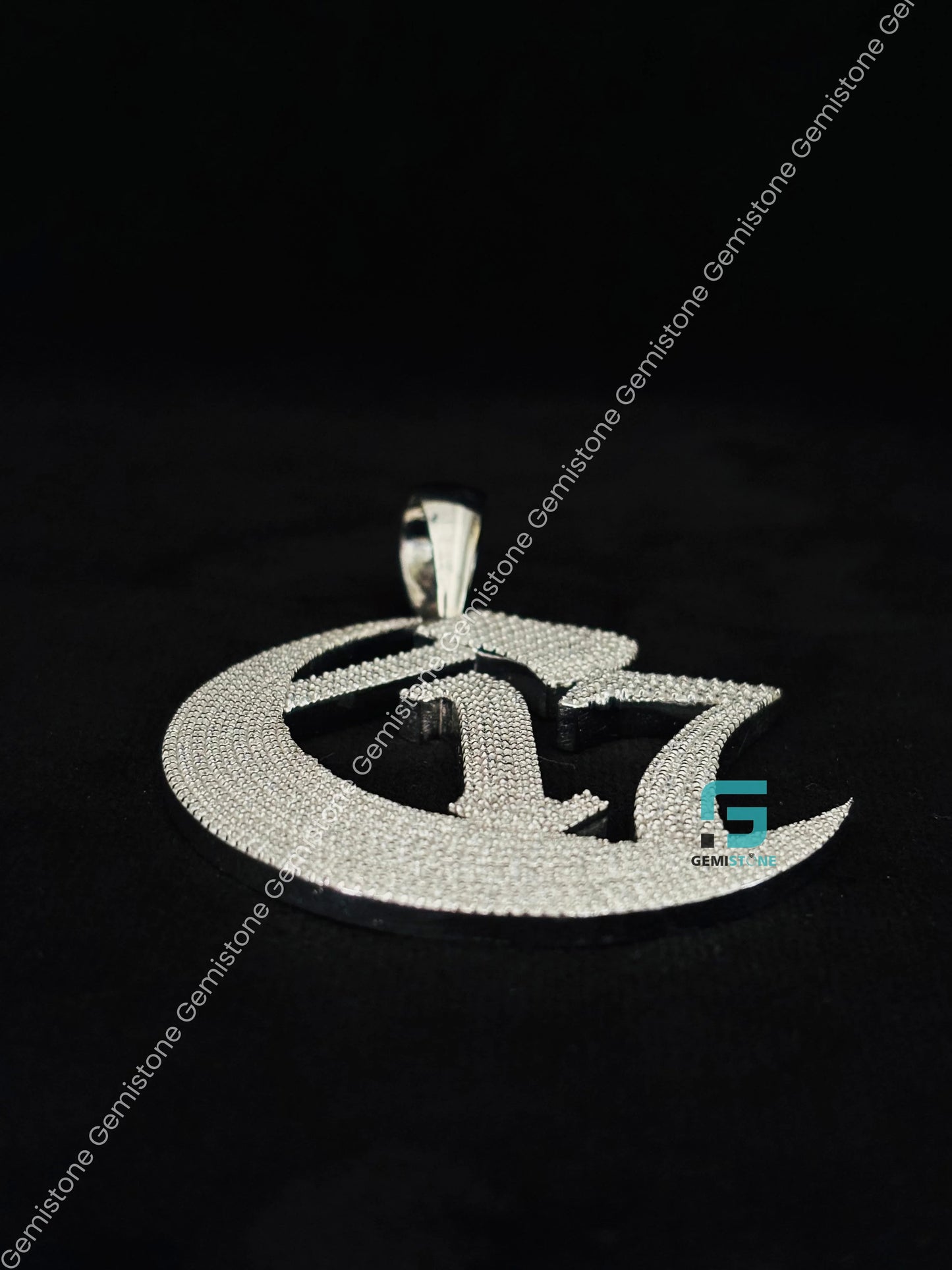 Rapper C17 Chapter Moissanite Pendant