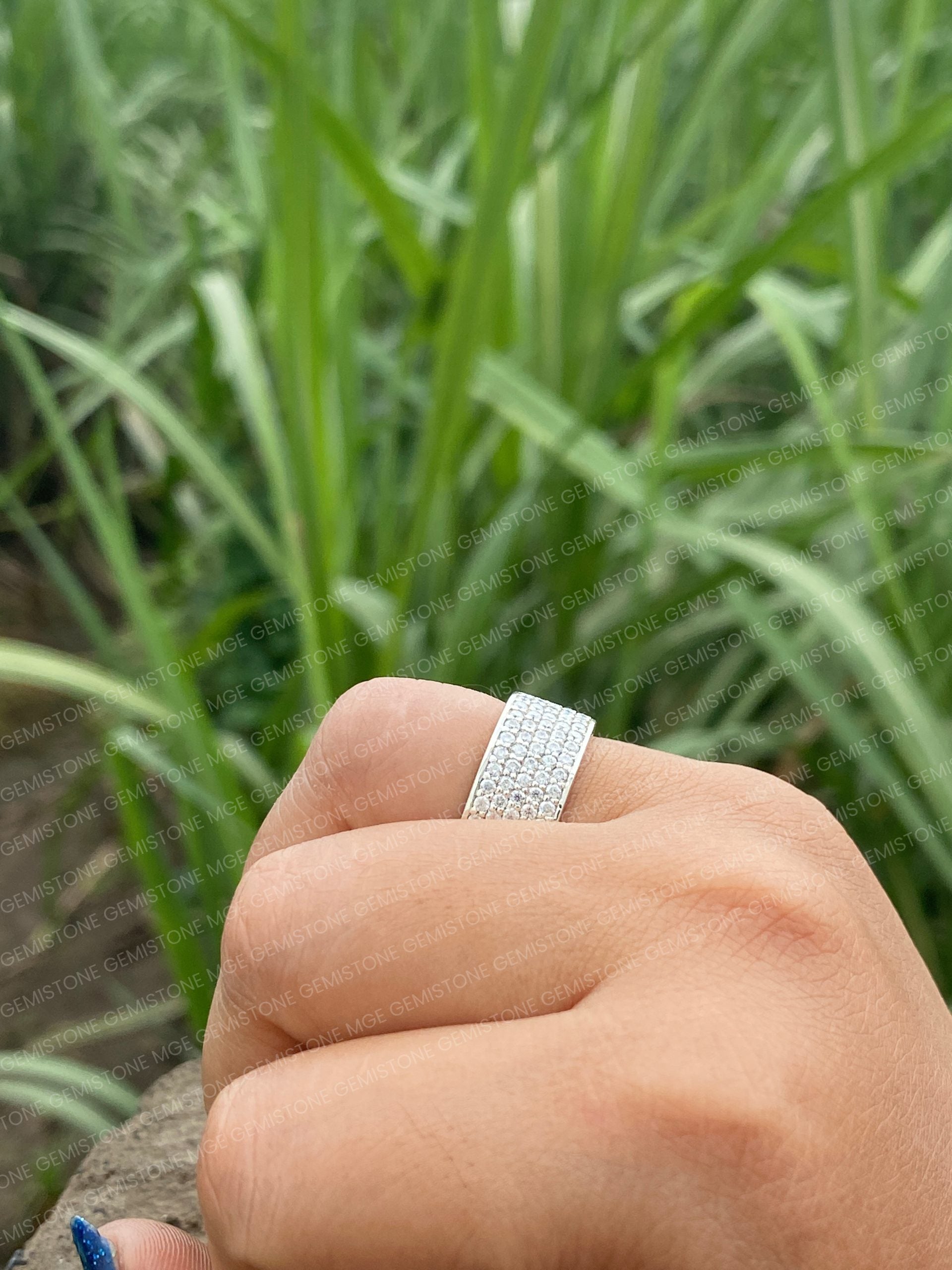 Round-Band