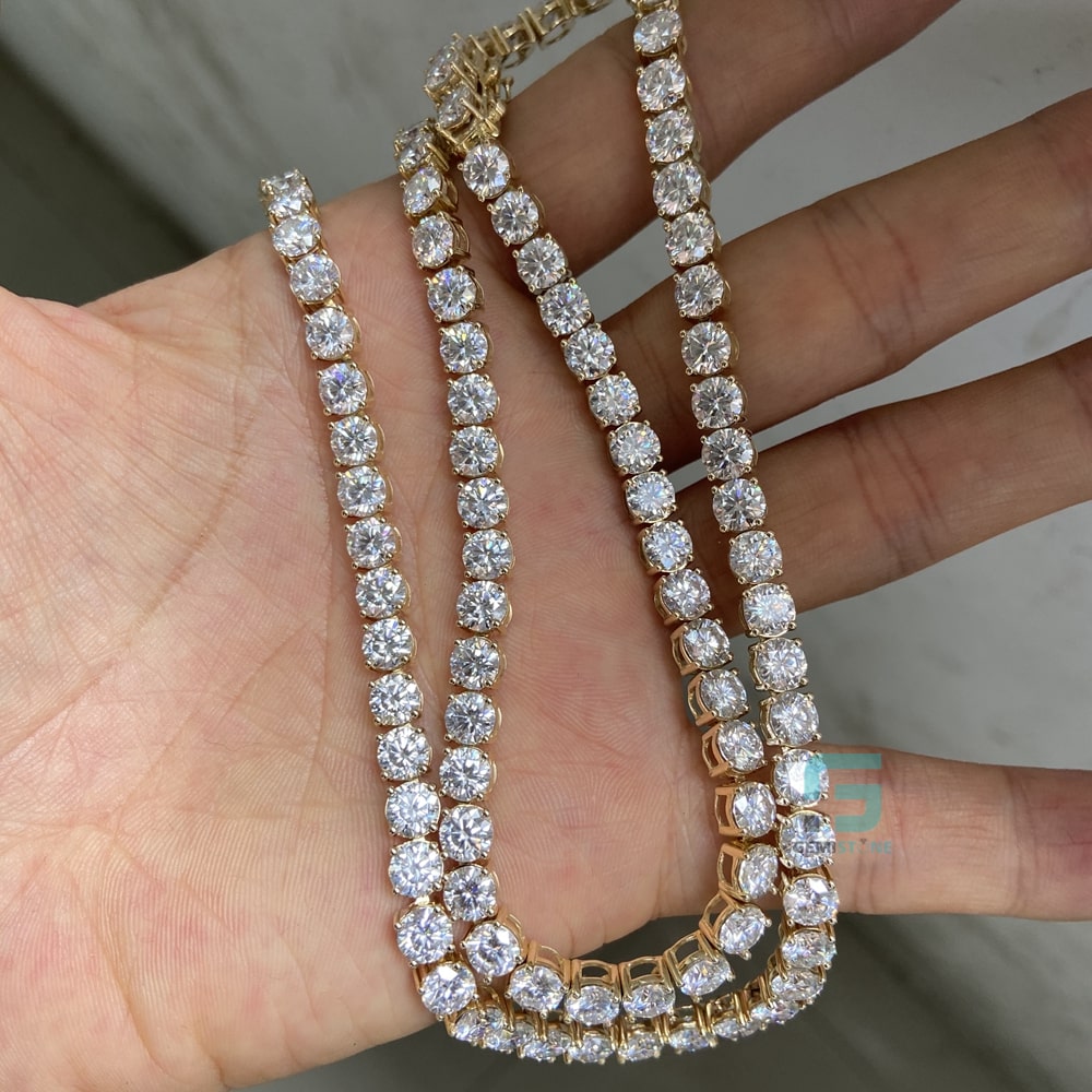 Round-Cut-Moissanite-Chain