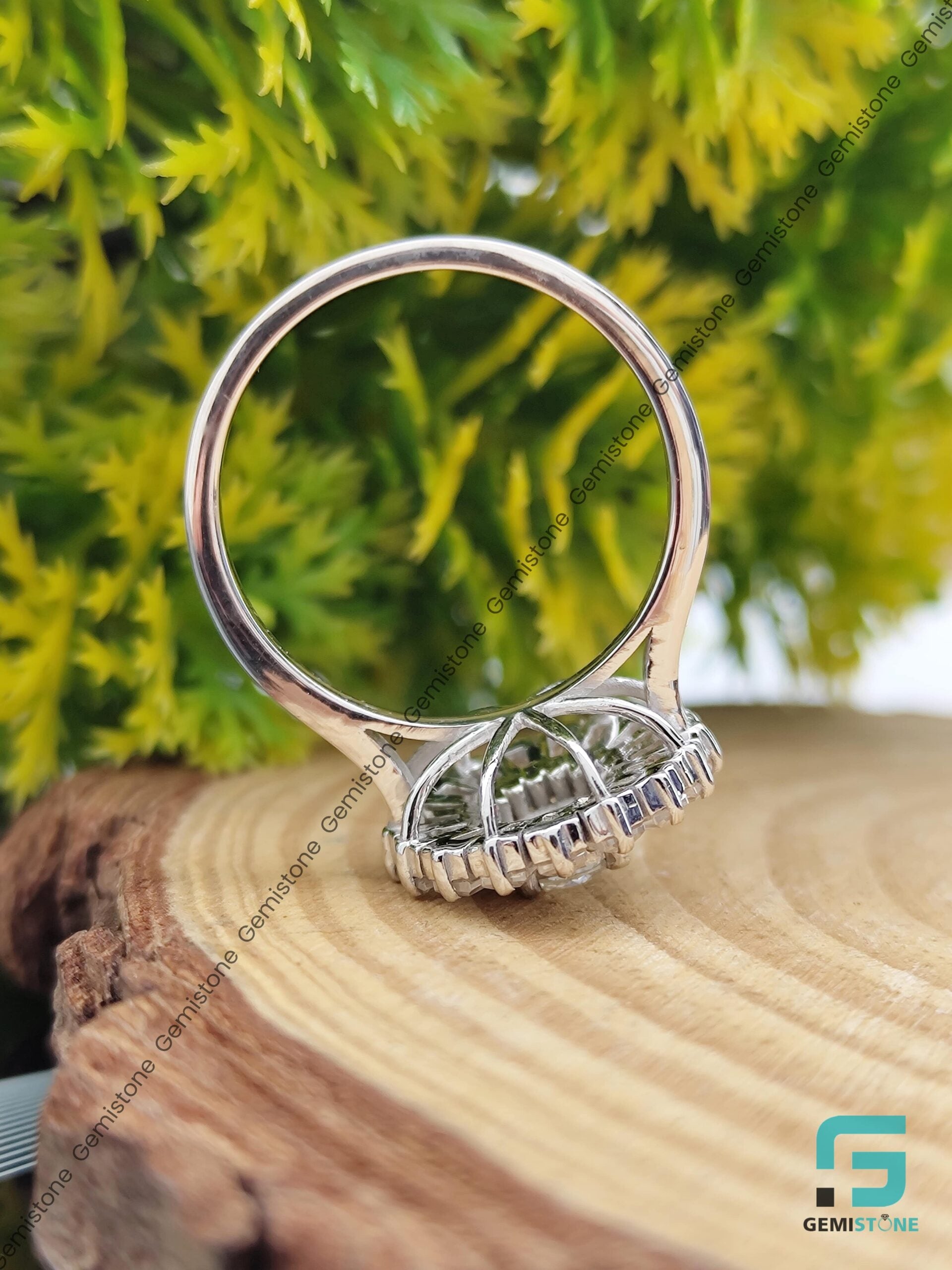 Round-Diamond-Ballerina-Ring