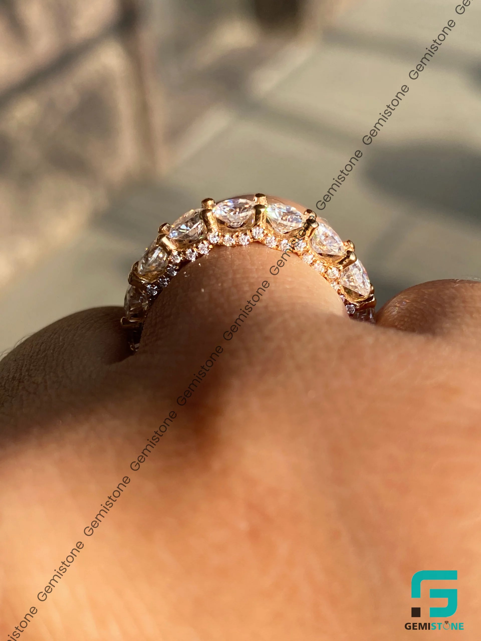 Round-Diamond-Band