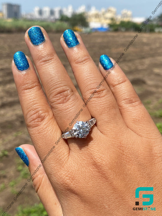 Round-Diamond-Ring 2