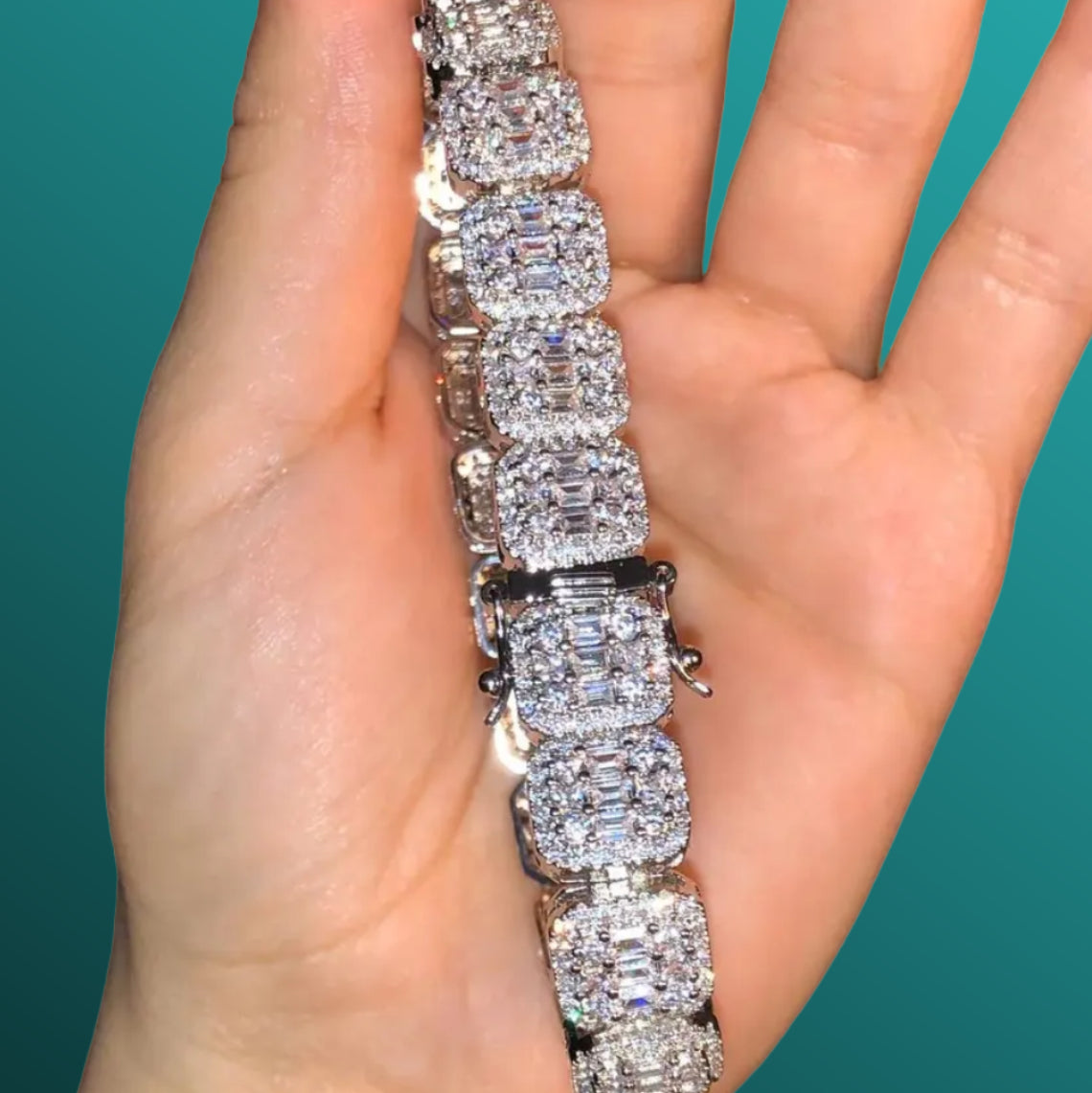 Round-and-Baguette-Daimond-Bracelet