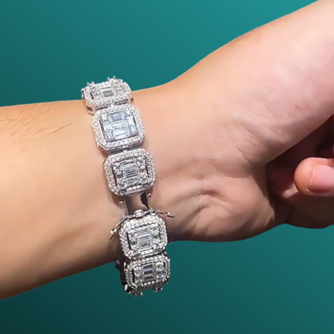 Round-and-Baguette-Moissanite-Diamond-Bracelet