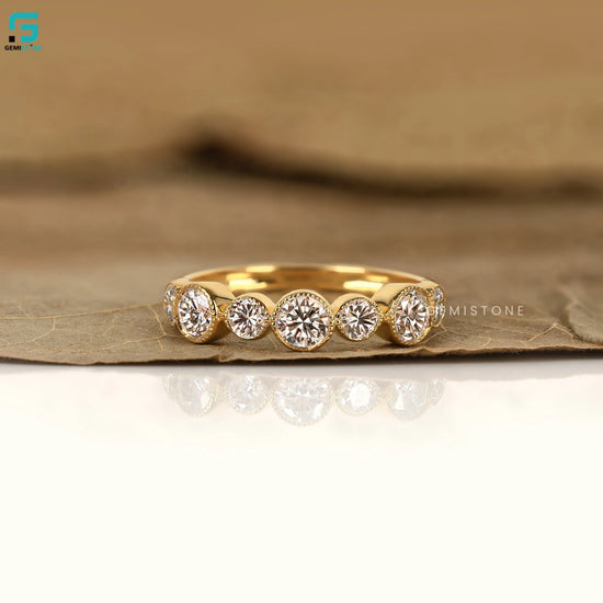 Round Bezel IGI Certified Wedding Band