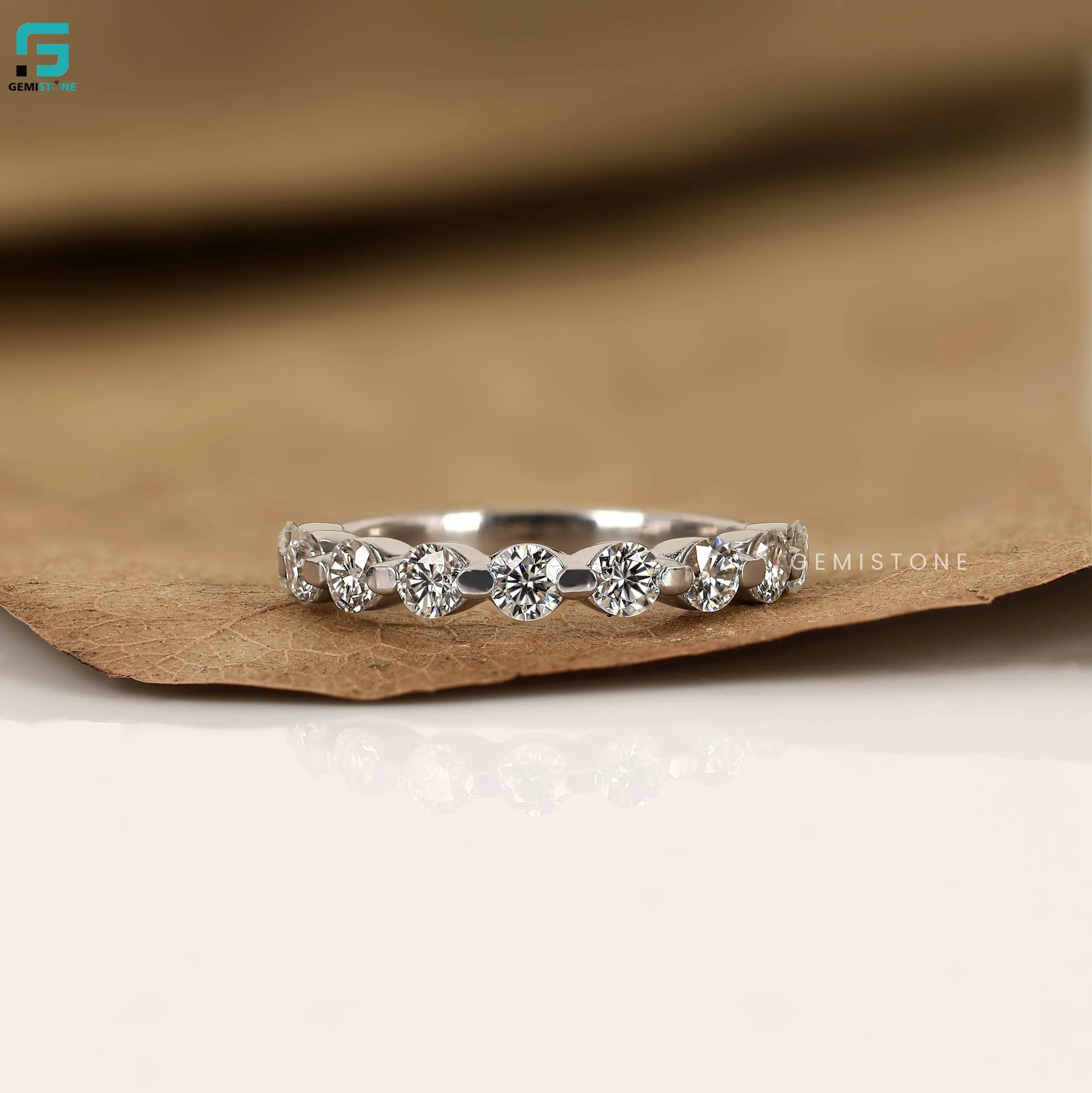 Round Bubble Lab Diamond Band