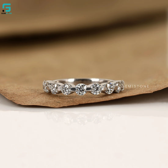 Round Bubble Lab Diamond Band