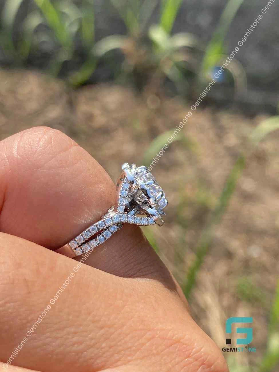 Round CUT Double Shank Moissanite EngagementRing