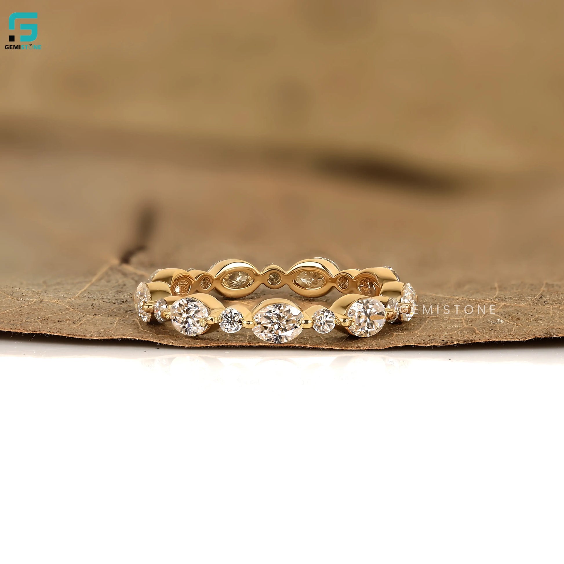 Round Cut East West Oval Lab Diamond Ring For Women