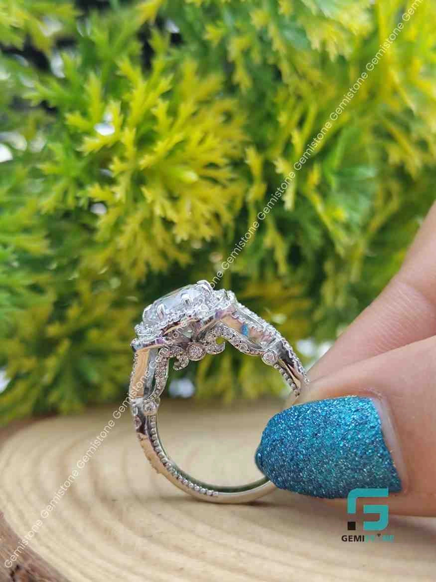 Round Cut Unique Halo Moissanite Halo Ring
