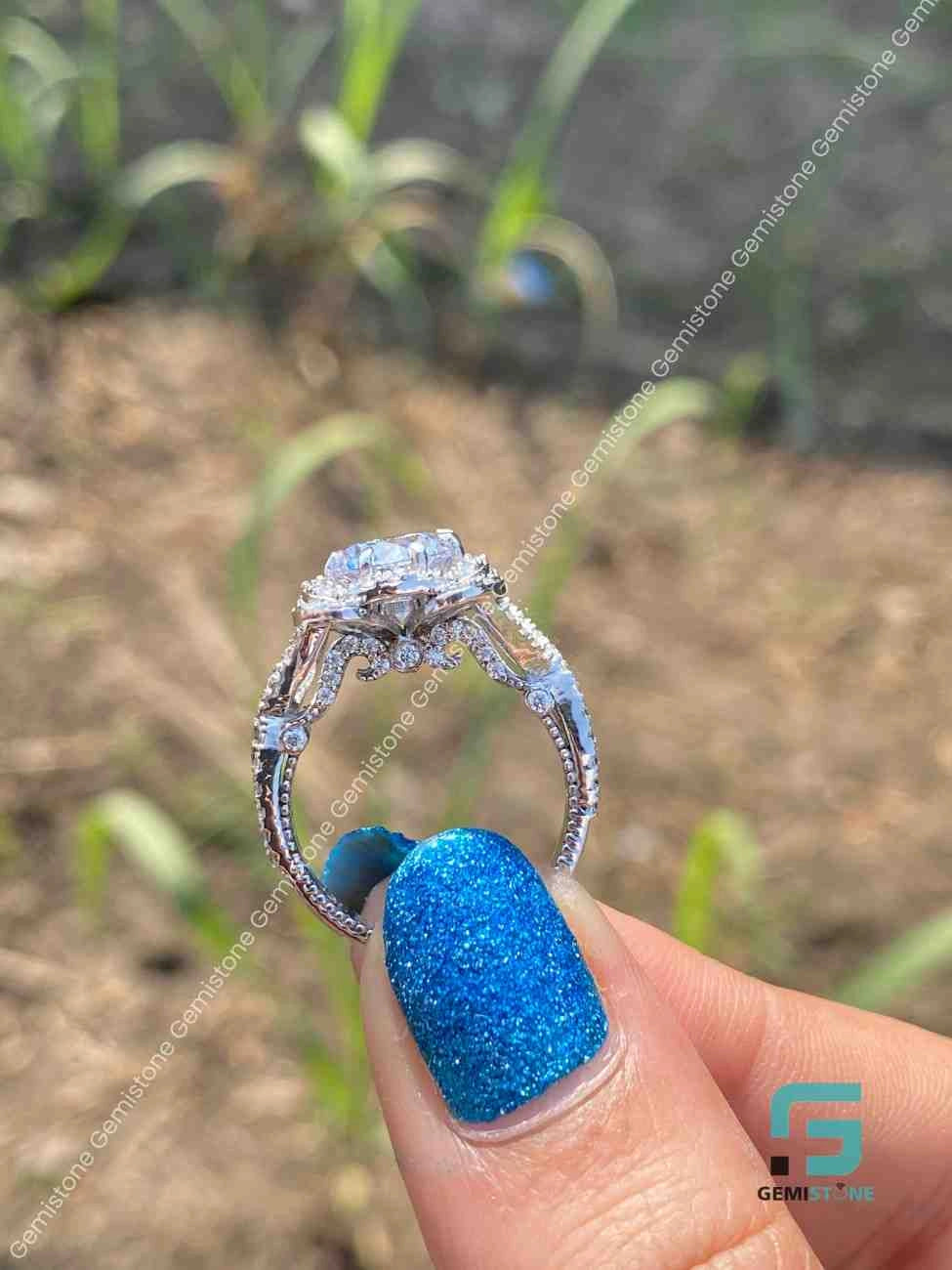 Round Cut Vintage Style Moissanite Ring