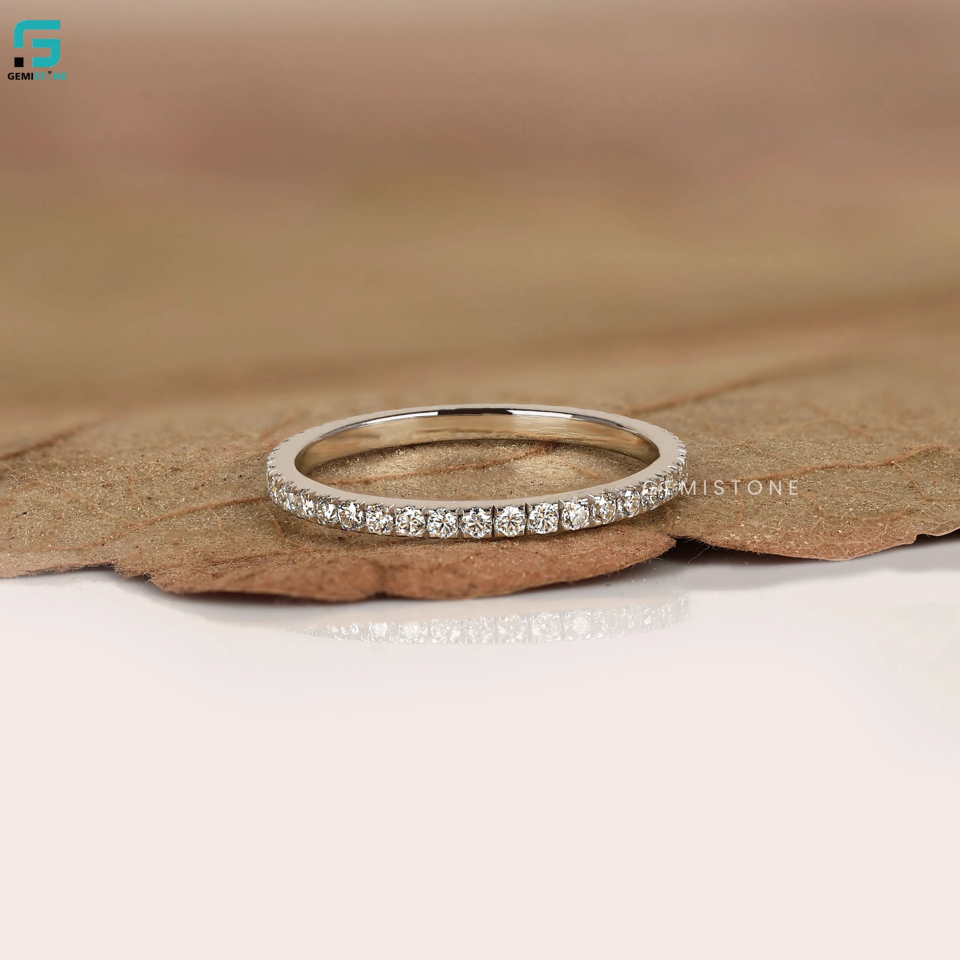 Round Full Eternity Simpal Lab Grown Diamond Band For Women