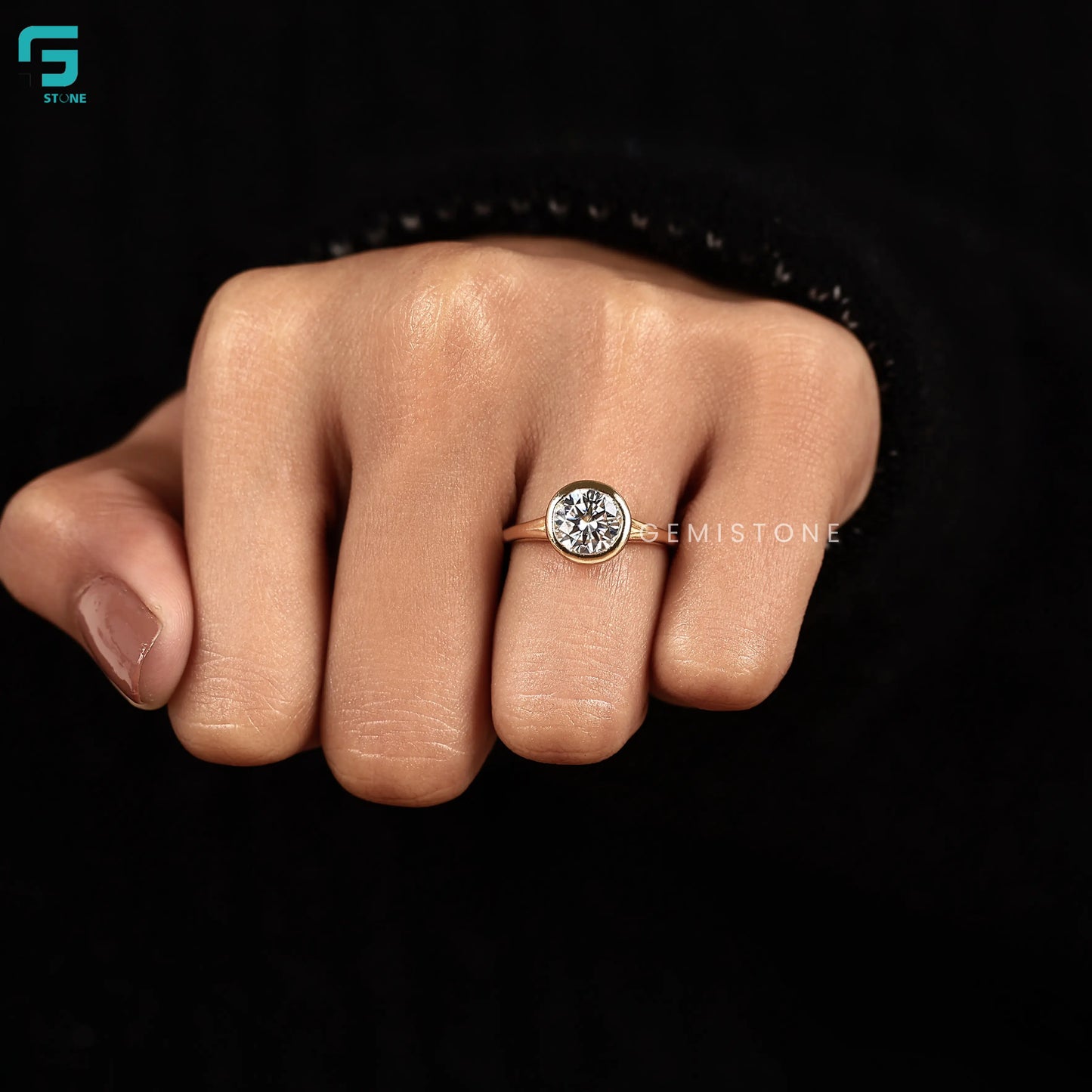 Round Lab Grown Diamond Split Shank Ring