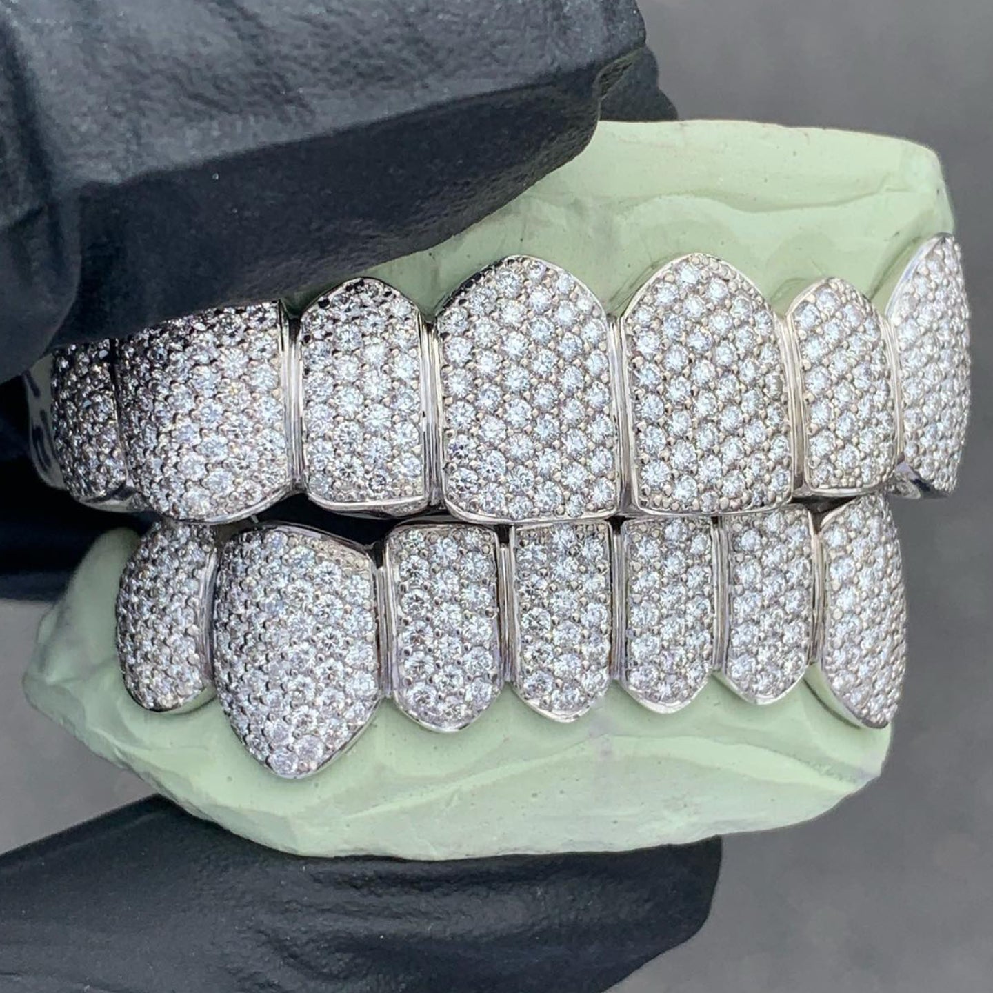 Hip Hop Custom Moissanite Bust Down Grillz 925 Strerling Silver