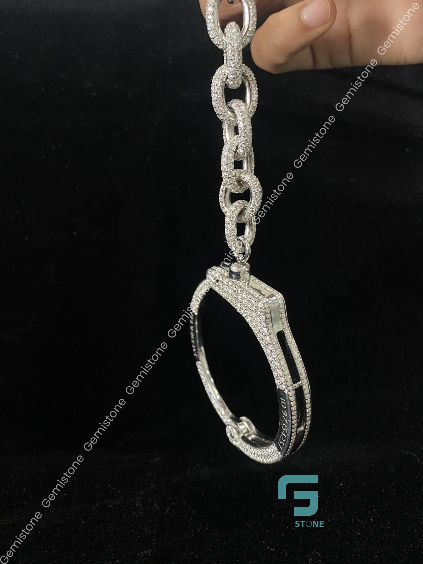 Silver Hip Hop Moissanite Handcuff