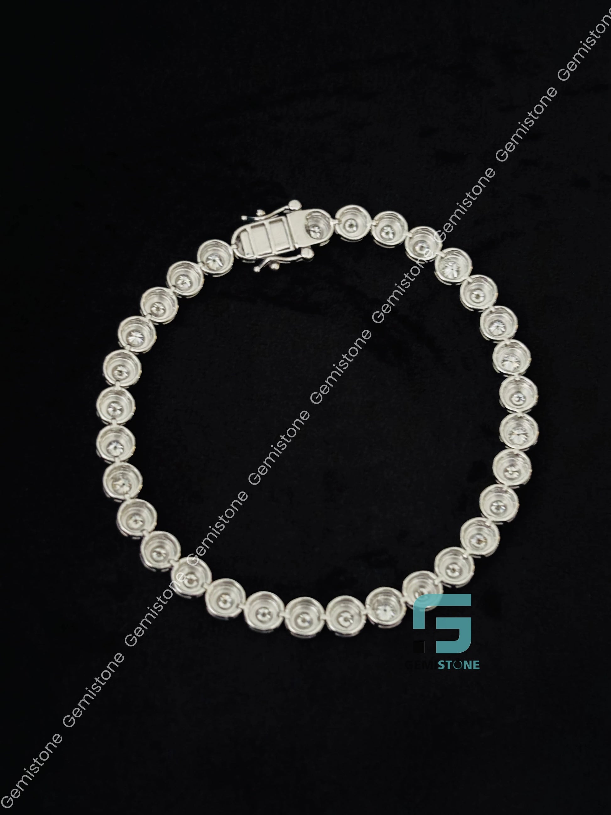 Simple Moissanite 5.5MM Tennis Bracelet