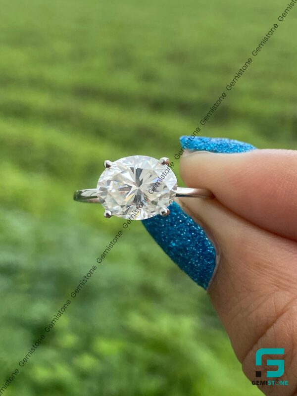 2CT Tulip Setting Moissanite East West Oval Ring