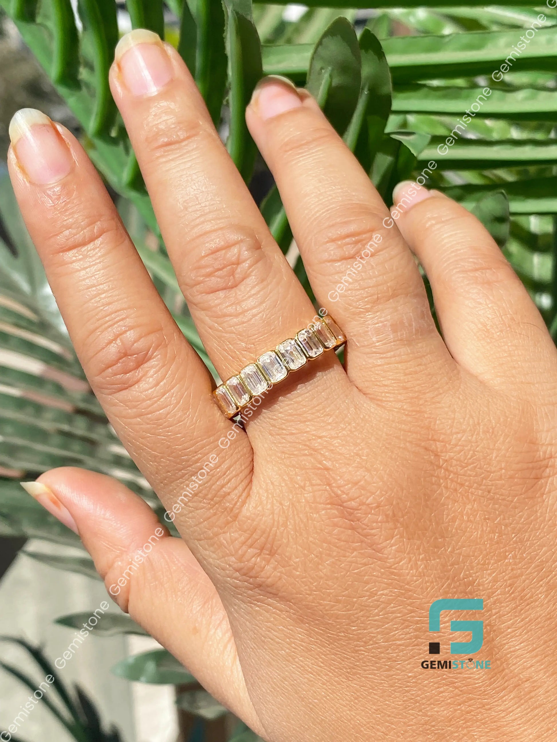 Stunning Emerald Bezel Wedding Band For Her