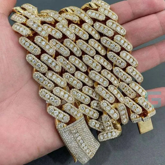 20mm Round Moissanite Iced Miami Cuban Link Thick Diamond Chain